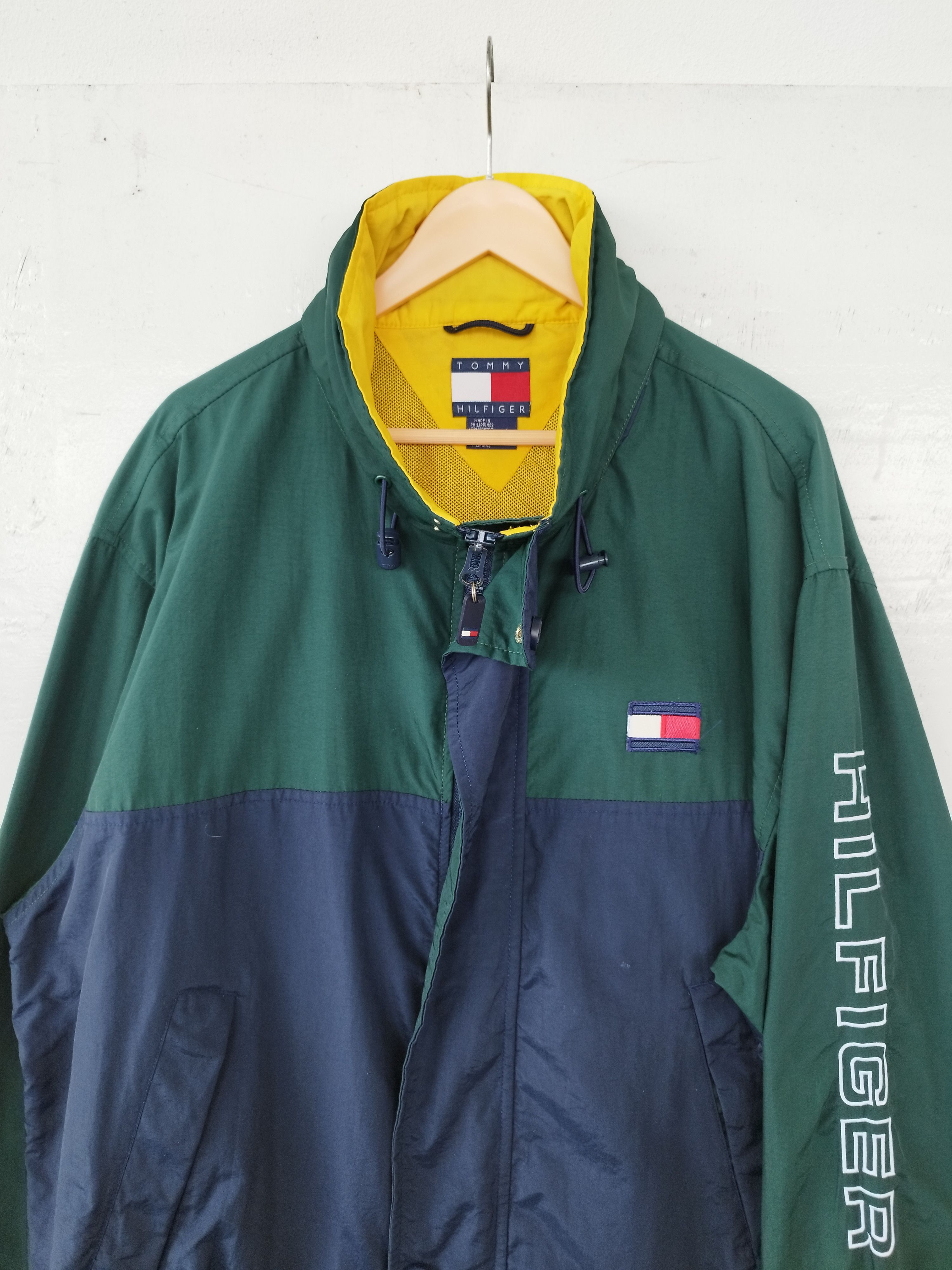 Tommy Hilfiger Vintage 90s Vintage Tommy Hilfiger jacket colour block Size US L / EU 52-54 / 3 - 2 Thumbnail