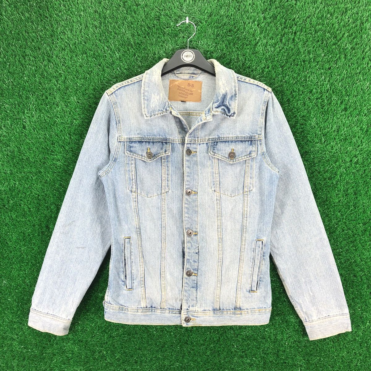 Japanese Brand Vintage 90's Trucker Denim Jacket Faded Distressed Style Size S / US 4 / IT 40 - 1 Thumbnail