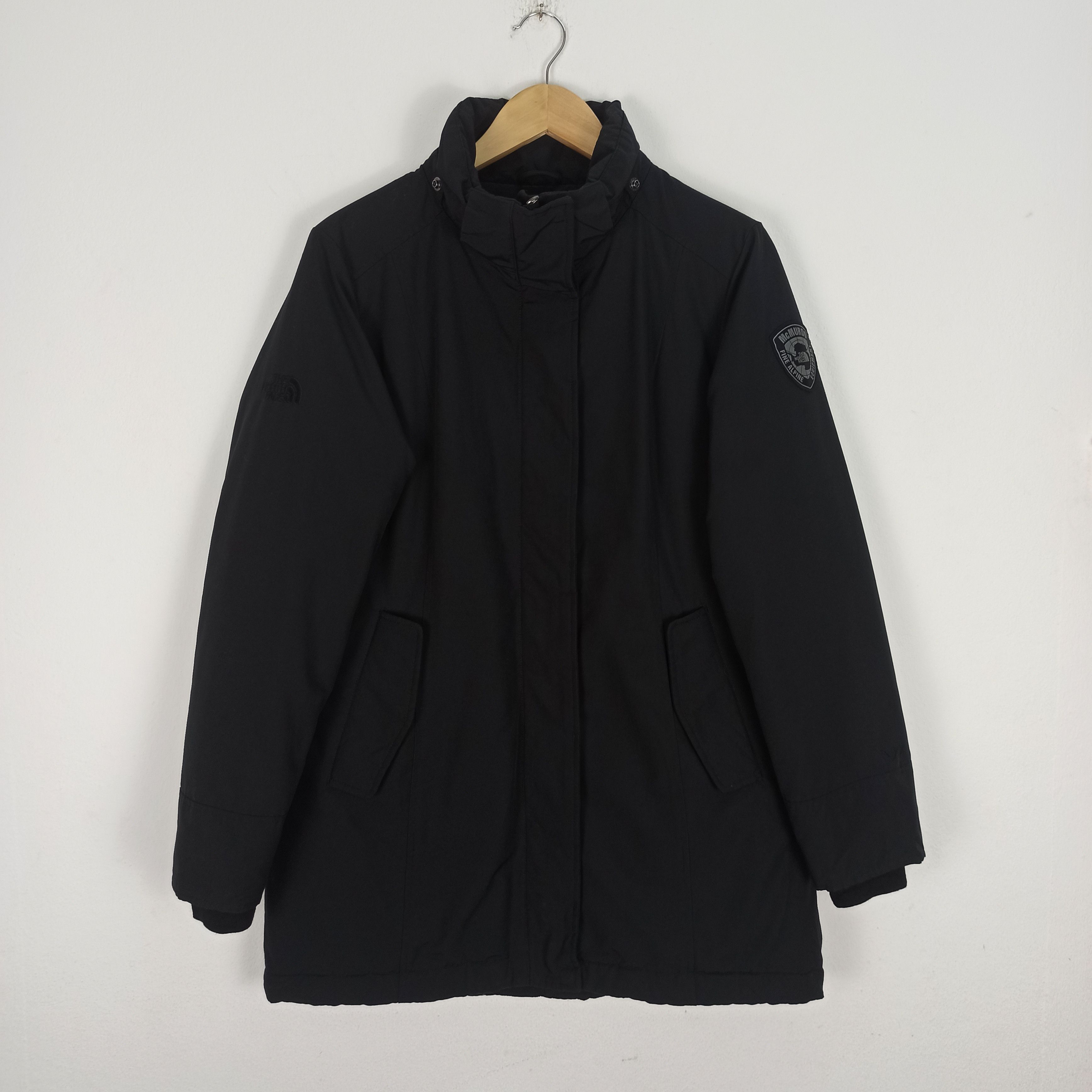 The North Face THE NORTH FACE MCMURDO FINE ALPINE EQUIPMENT JACKET Size M / US 6-8 / IT 42-44 - 1 Thumbnail