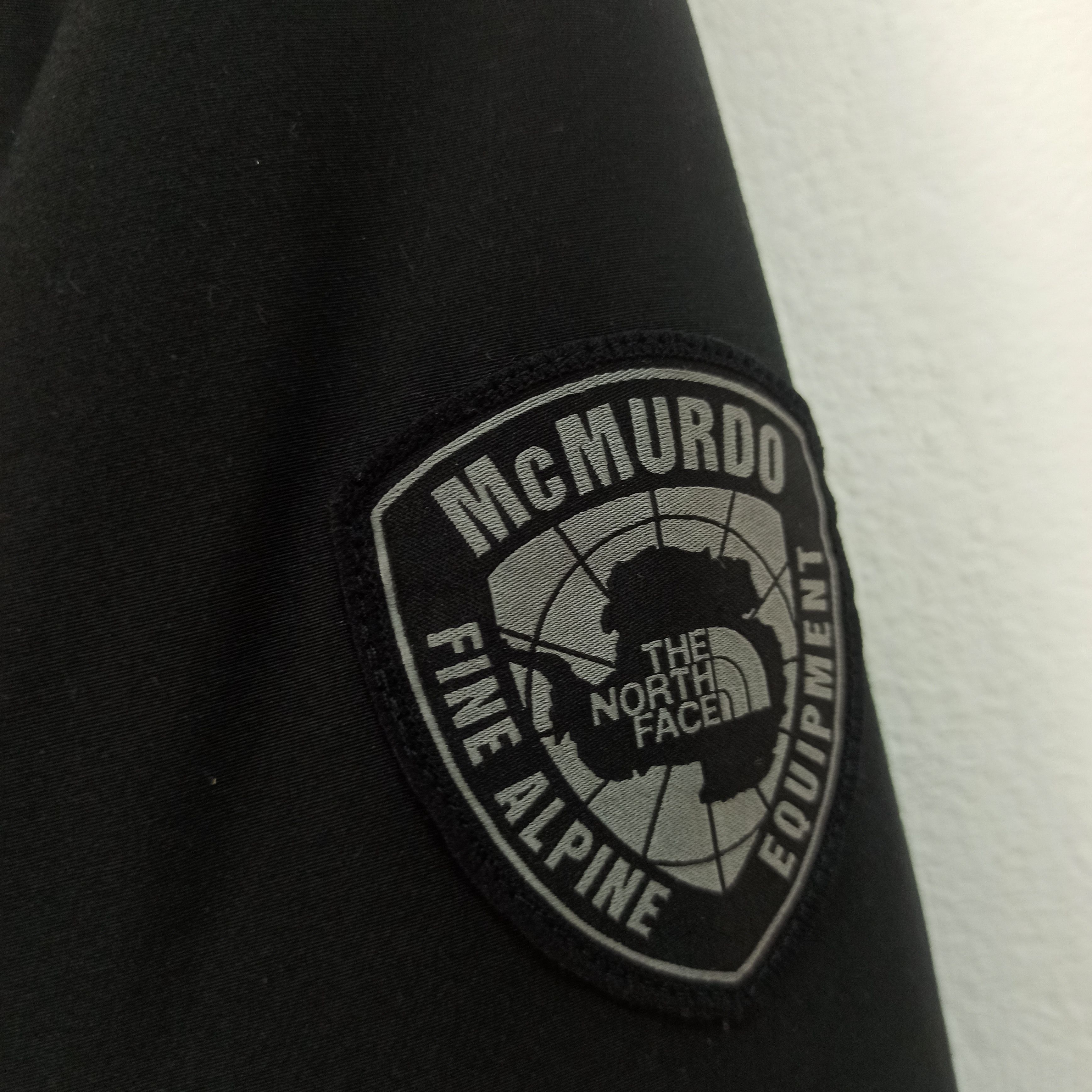 The North Face THE NORTH FACE MCMURDO FINE ALPINE EQUIPMENT JACKET Size M / US 6-8 / IT 42-44 - 5 Thumbnail