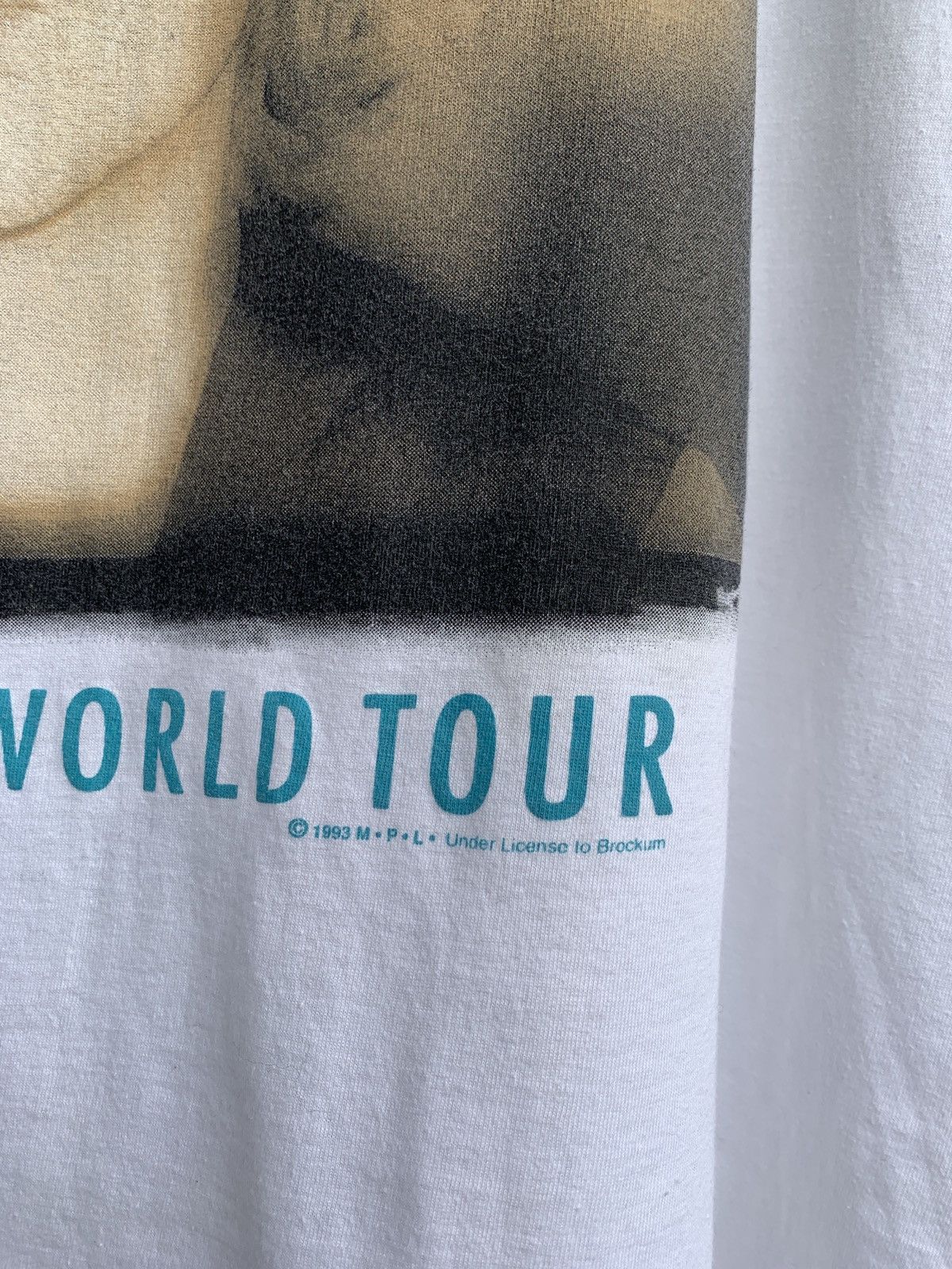 Band Tees 1993 Vintage Paul McCartney The New World Tour T-Shirt Size US XL / EU 56 / 4 - 8 Thumbnail