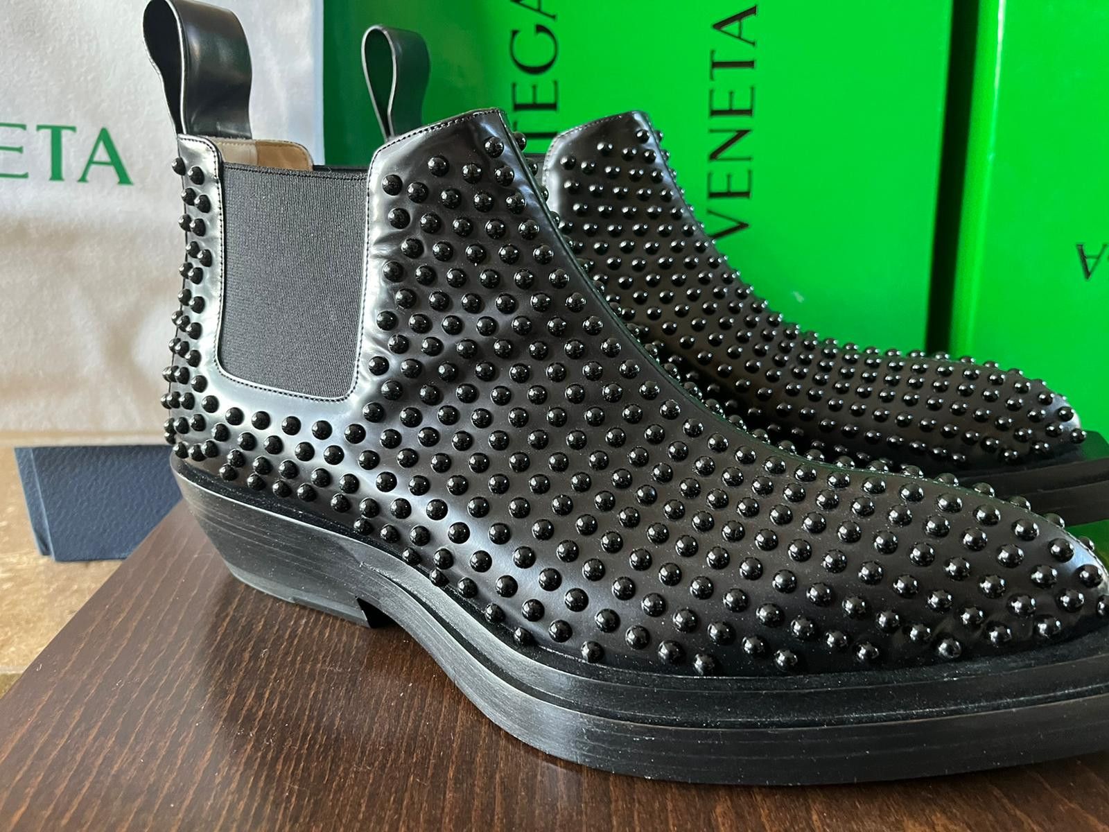 Bottega Veneta o1rshd1 Bullet Dotted Osaka Shine Calf Boots in Black Size US 8 / EU 41 - 8 Thumbnail
