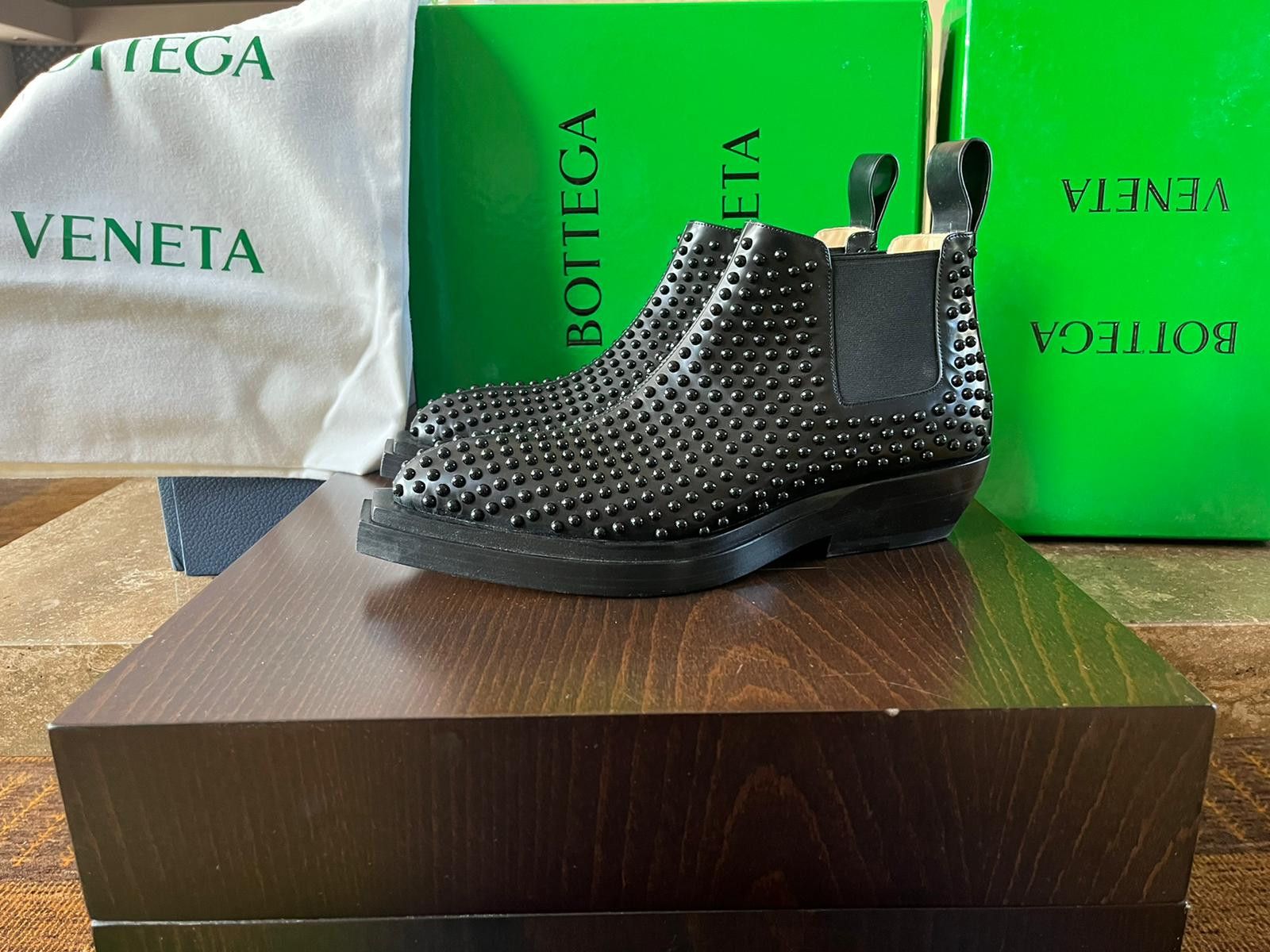 Bottega Veneta o1rshd1 Bullet Dotted Osaka Shine Calf Boots in Black Size US 8 / EU 41 - 2 Thumbnail