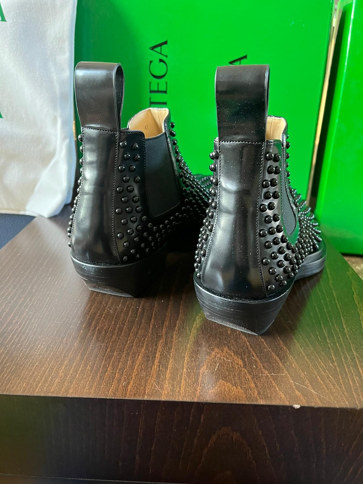 Bottega Veneta o1rshd1 Bullet Dotted Osaka Shine Calf Boots in Black Size US 8 / EU 41 - 13 Thumbnail