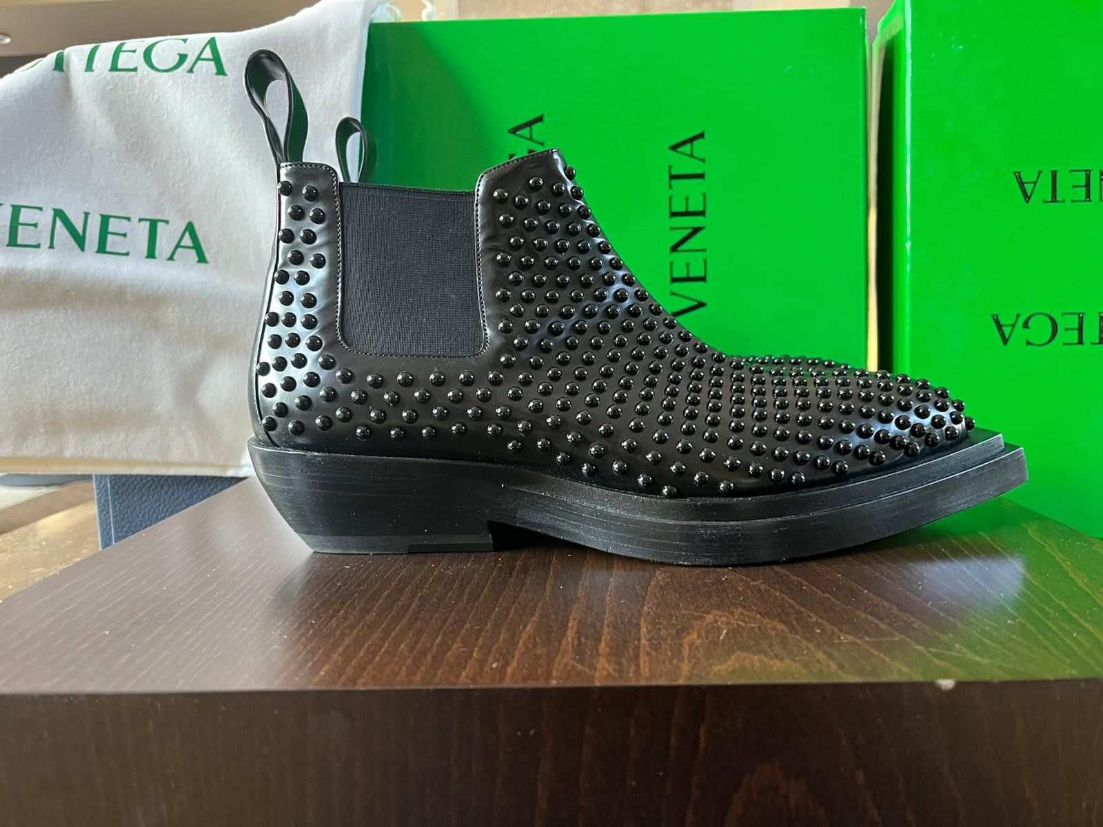 Bottega Veneta o1rshd1 Bullet Dotted Osaka Shine Calf Boots in Black Size US 8 / EU 41 - 10 Thumbnail