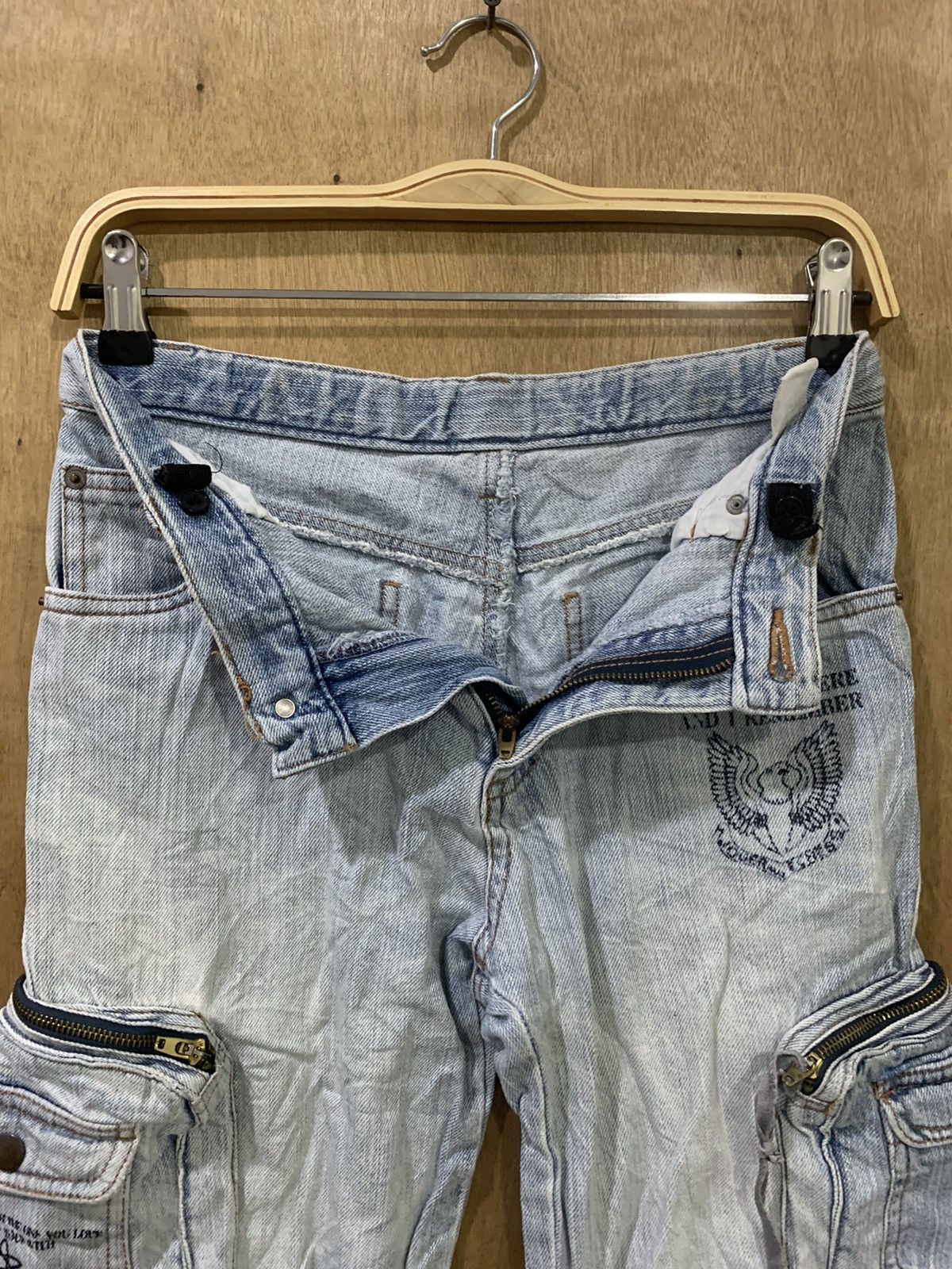 Japanese Brand 90s 3D Baggy Multipocket Distressed Flare Cargo Denim Jeans Size 28" / US 6 / IT 42 - 17 Thumbnail