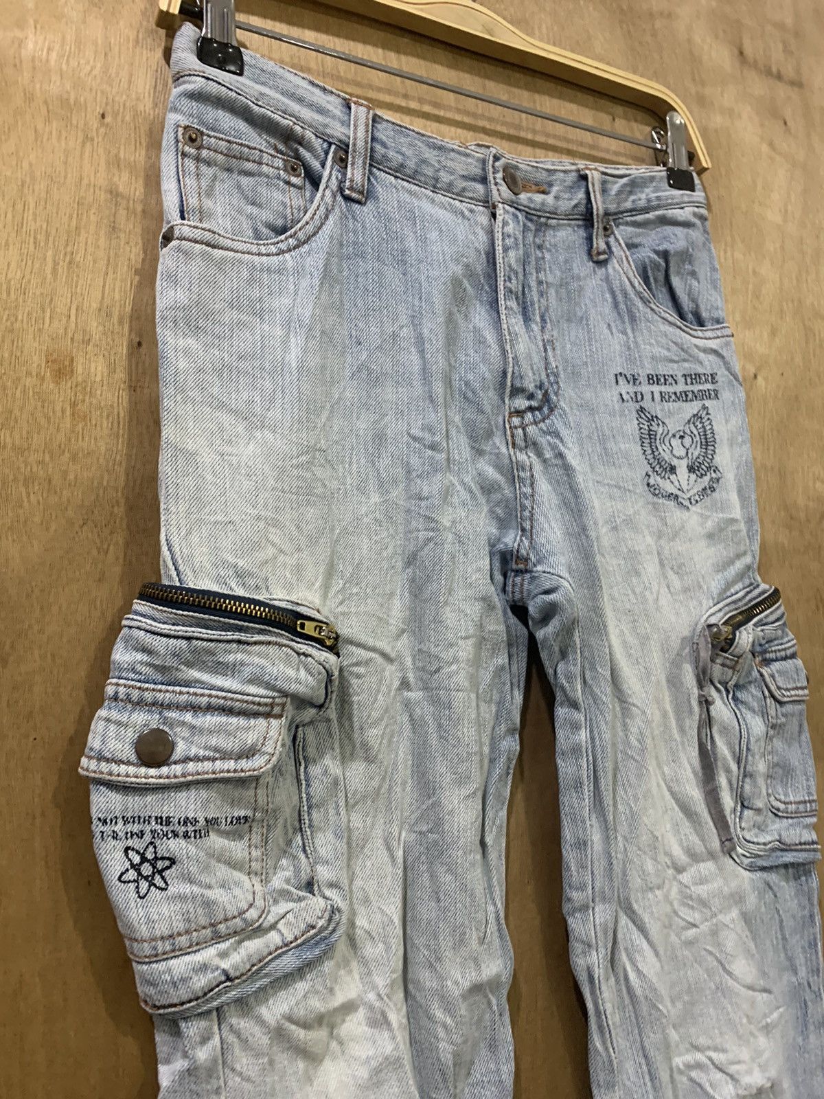 Japanese Brand 90s 3D Baggy Multipocket Distressed Flare Cargo Denim Jeans Size 28" / US 6 / IT 42 - 6 Thumbnail
