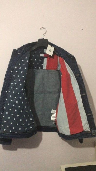 Tommy Hilfiger American Flag Interior Denim Jacket With Logo Back Print Size US XL / EU 56 / 4 - 1 Thumbnail