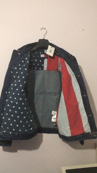 Tommy hilfiger denim jacket back outlet print