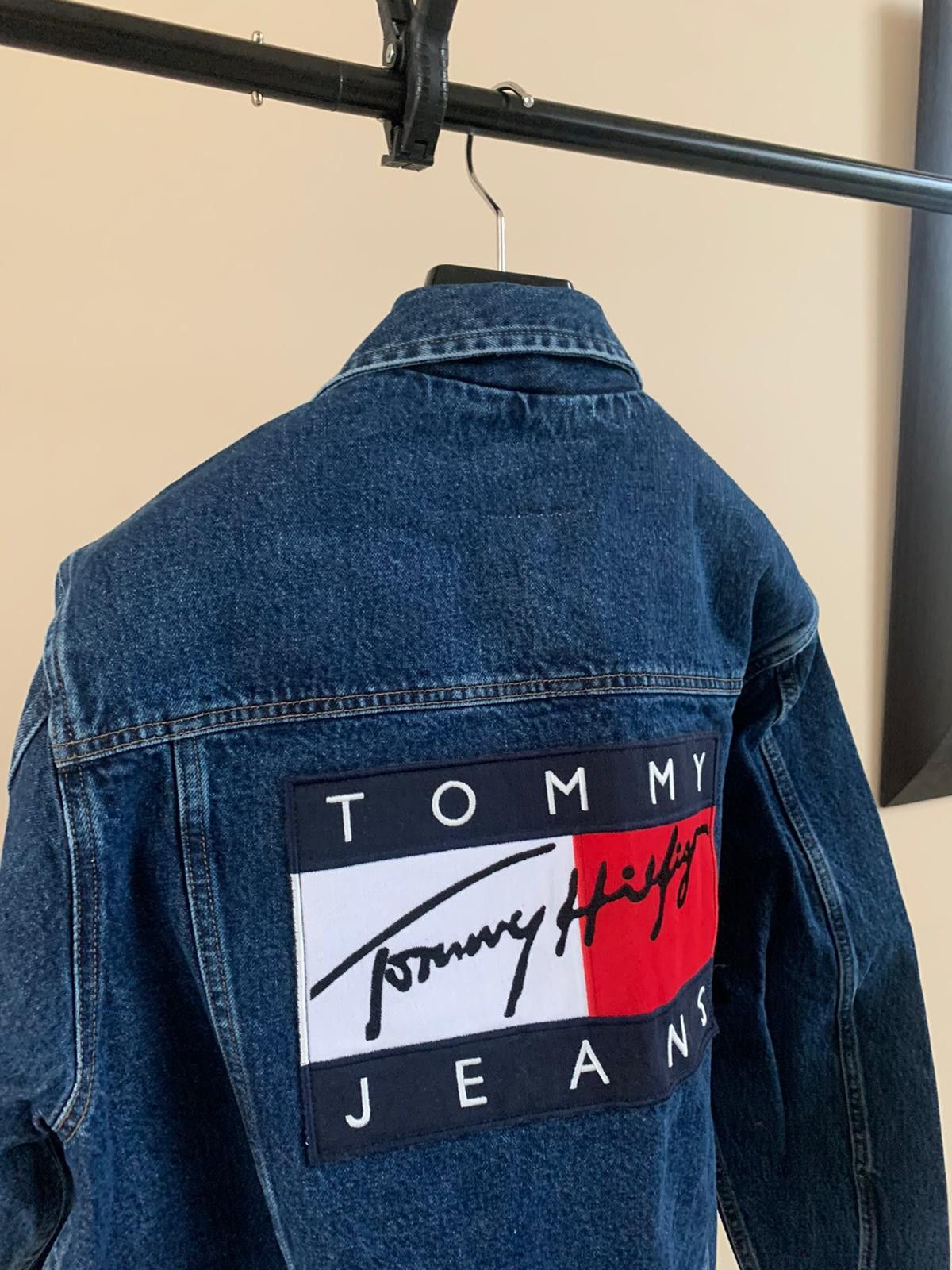 Tommy Hilfiger Q:2 / TJM 90s Style Unisex Denim Jacket in Indigo Size US L / EU 52-54 / 3 - 4 Thumbnail