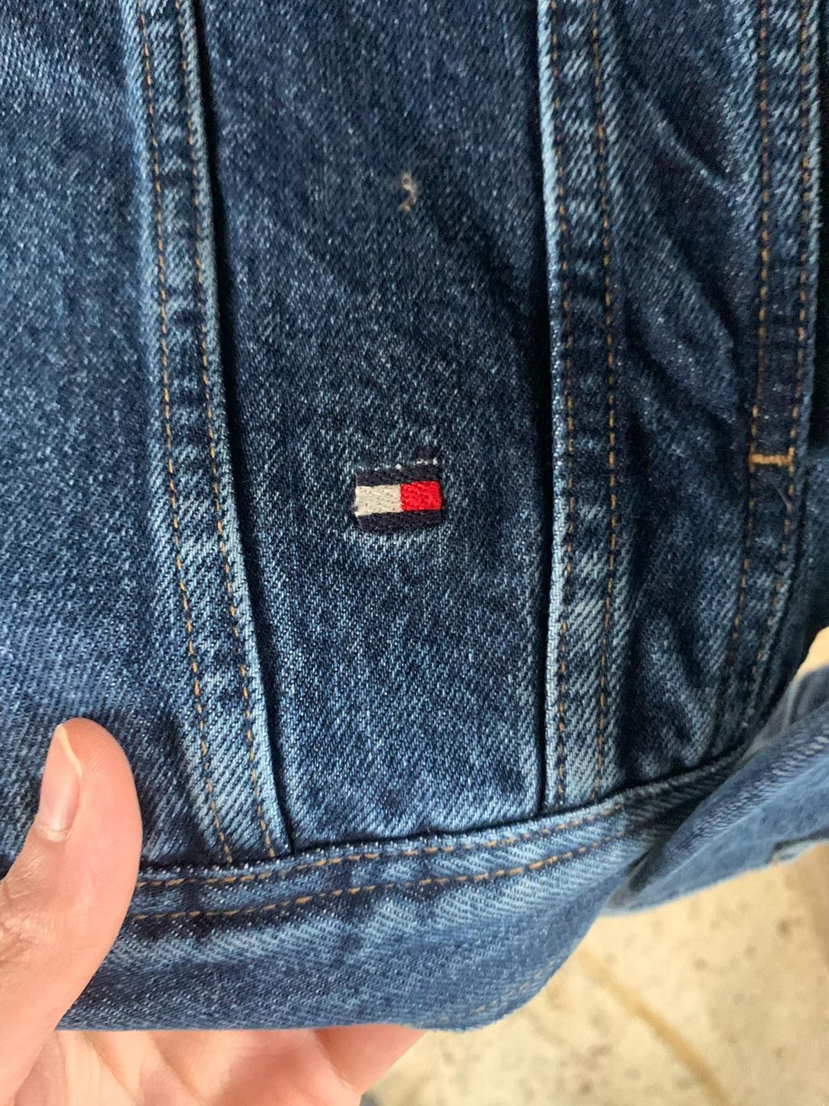Tommy Hilfiger Q:2 / TJM 90s Style Unisex Denim Jacket in Indigo Size US L / EU 52-54 / 3 - 9 Thumbnail