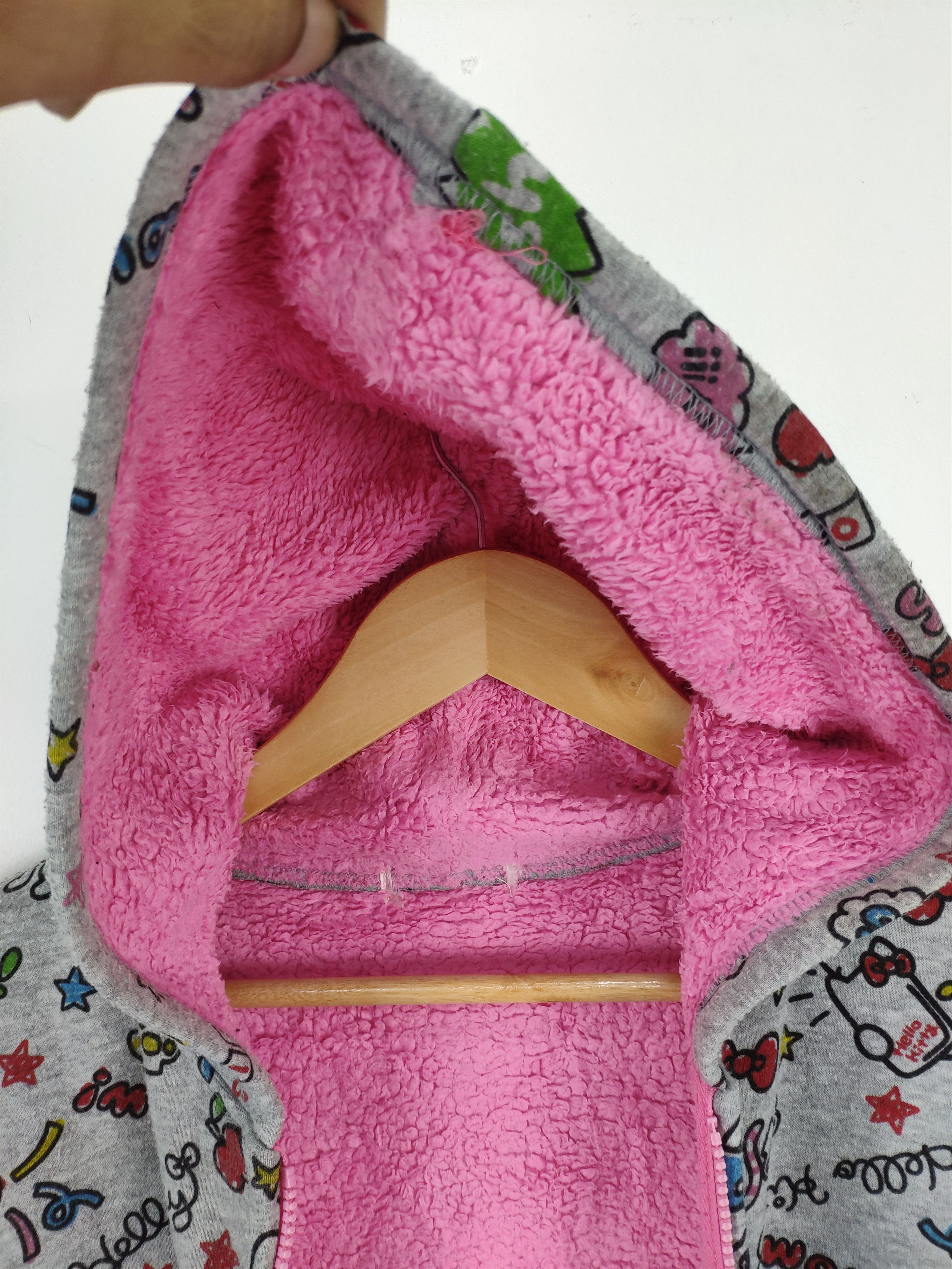 Japanese Brand × Vintage Vintage Hello Kitty Hoodie Jacket Lining Sherpa Size S / US 4 / IT 40 - 11 Thumbnail