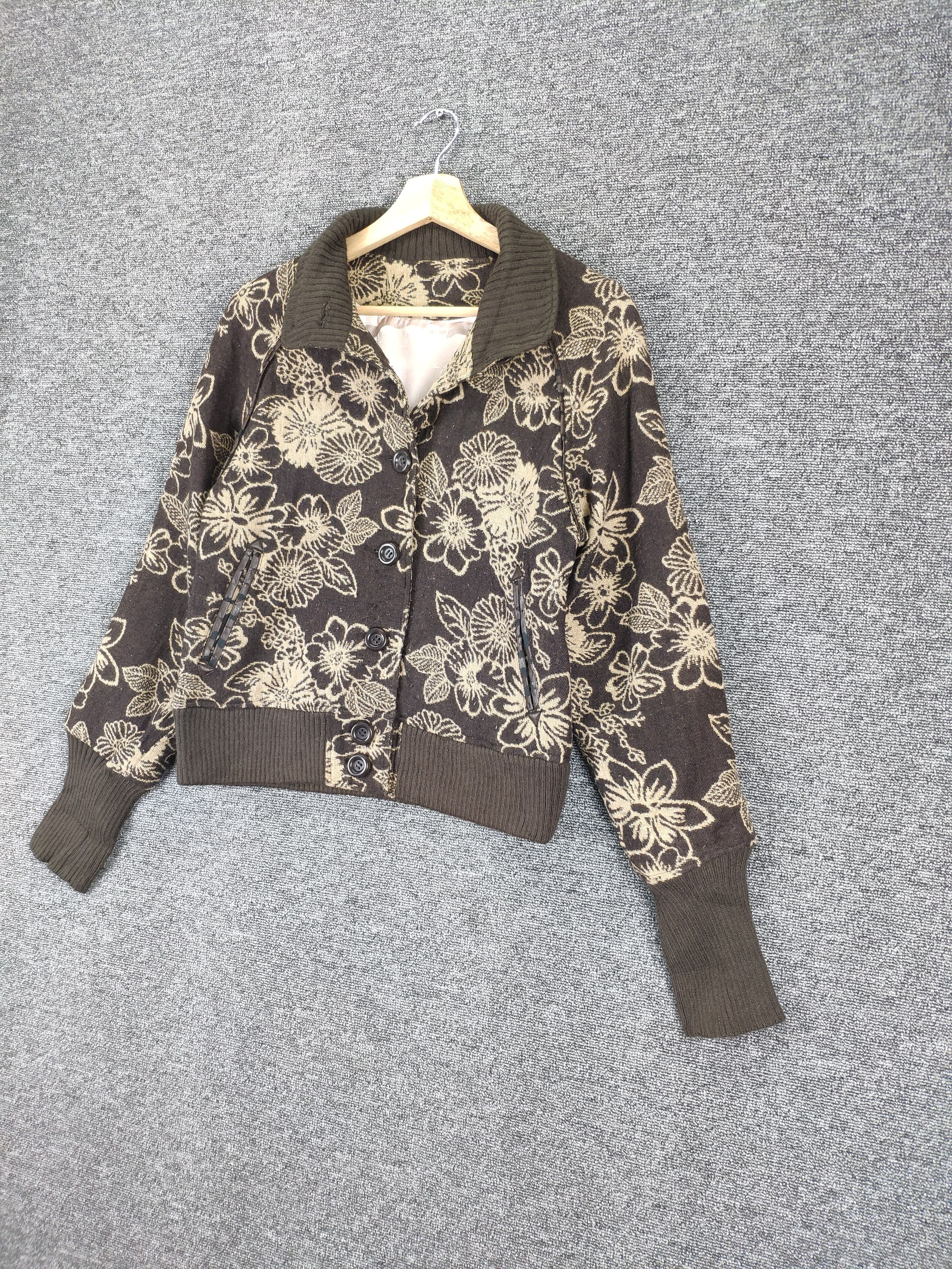 Aran Isles Knitwear × Japanese Brand Steal 💥 Vintage Knit Jacket Button Up Flower Fullprint Size S / US 4 / IT 40 - 2 Thumbnail