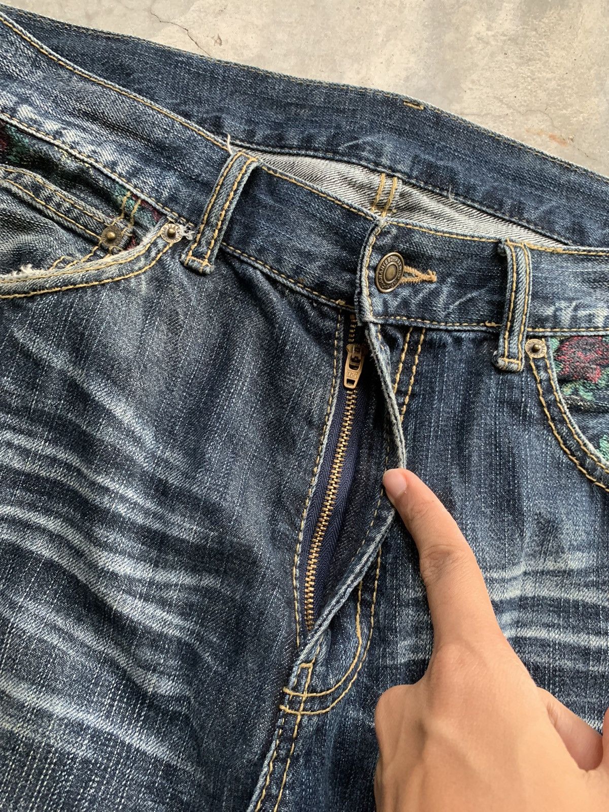 Japanese Brand Sukajan Dragon Embroided Denim Pant Size US 34 / EU 50 - 5 Thumbnail