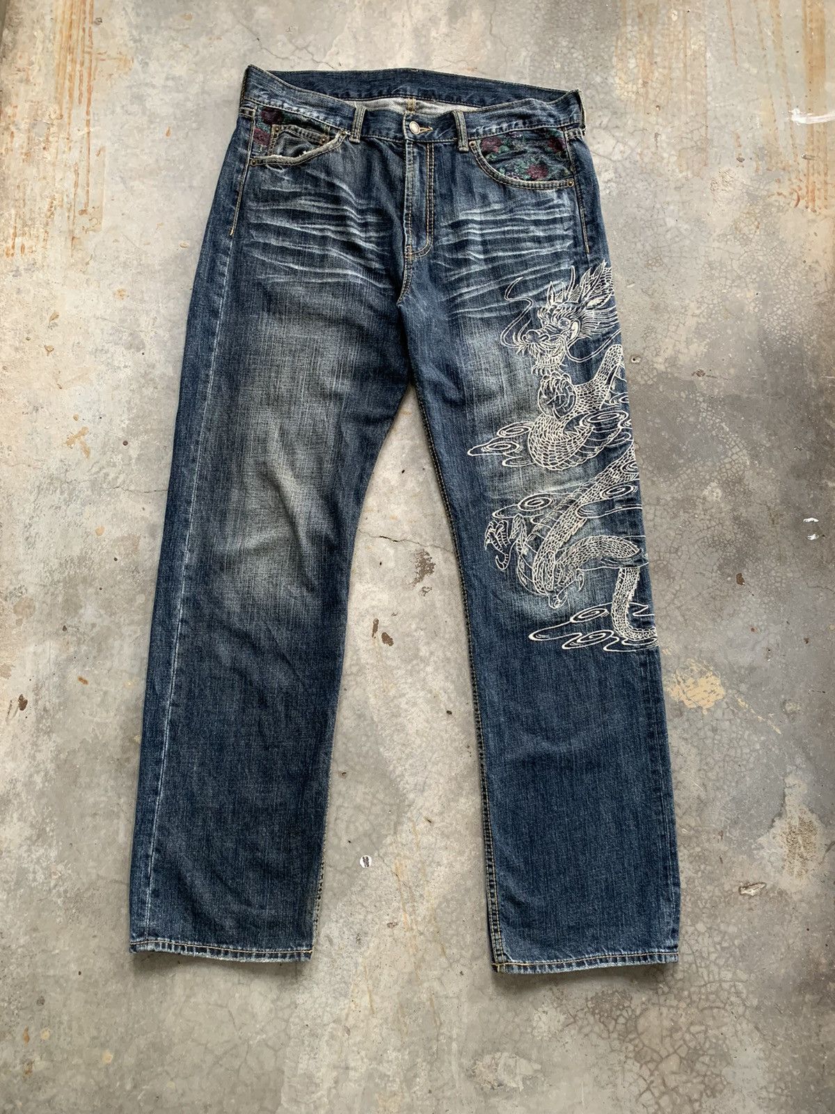 Japanese Brand Sukajan Dragon Embroided Denim Pant Size US 34 / EU 50 - 1 Thumbnail