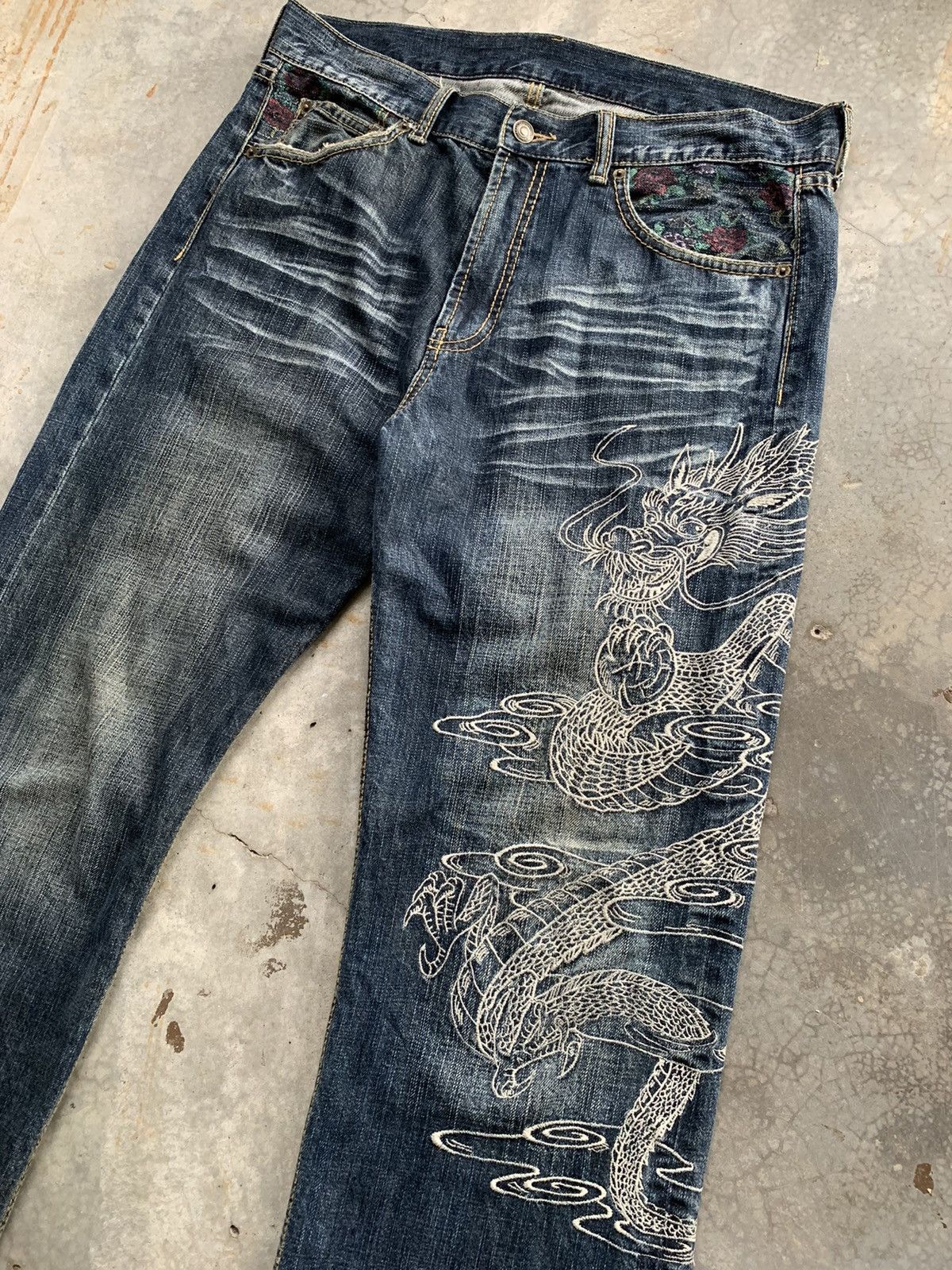 Japanese Brand Sukajan Dragon Embroided Denim Pant Size US 34 / EU 50 - 2 Thumbnail