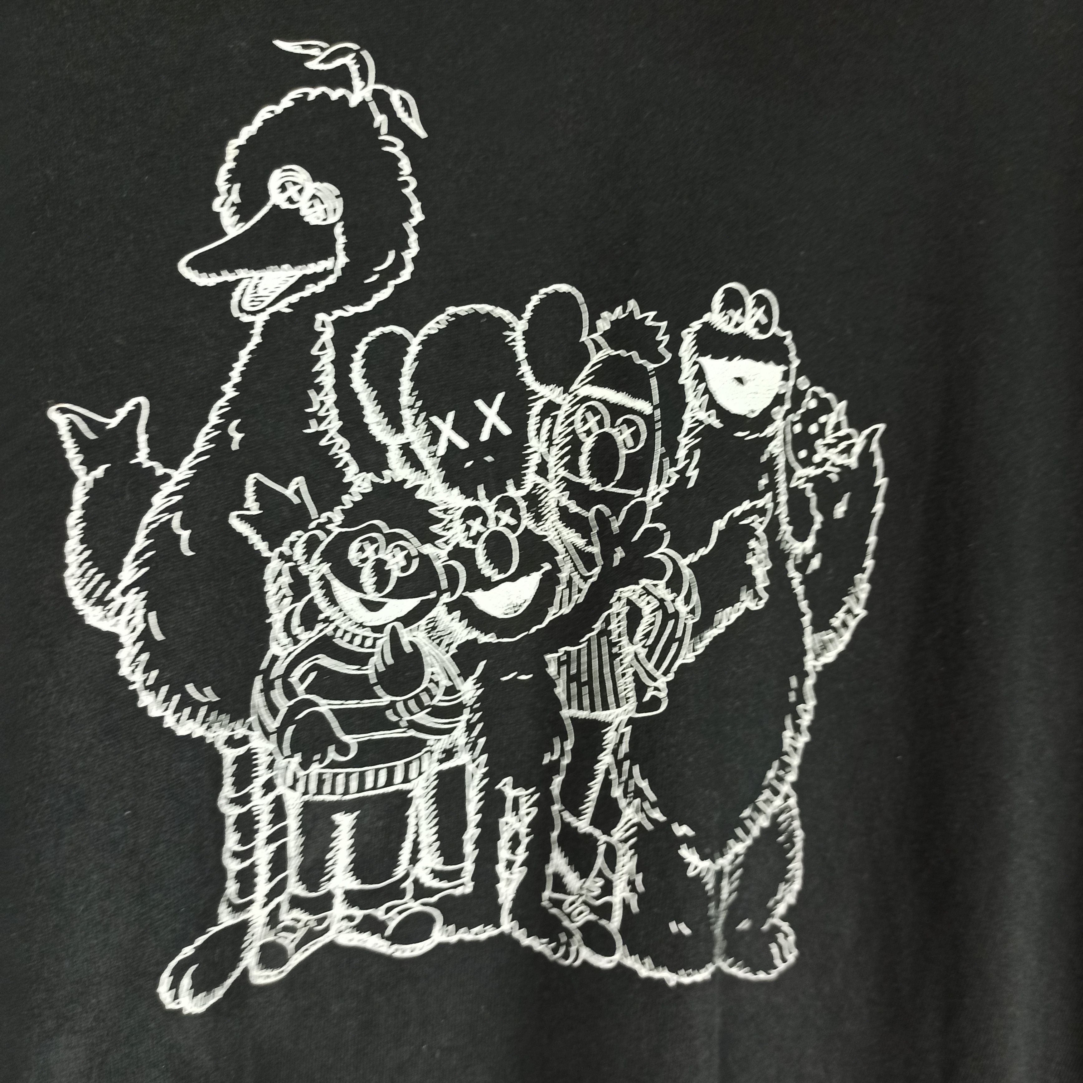 Kaws × Uniqlo 🔥Rare🔥 Sesame Street X Kaws Uniqlo Hoodie Size US M / EU 48-50 / 2 - 3 Thumbnail
