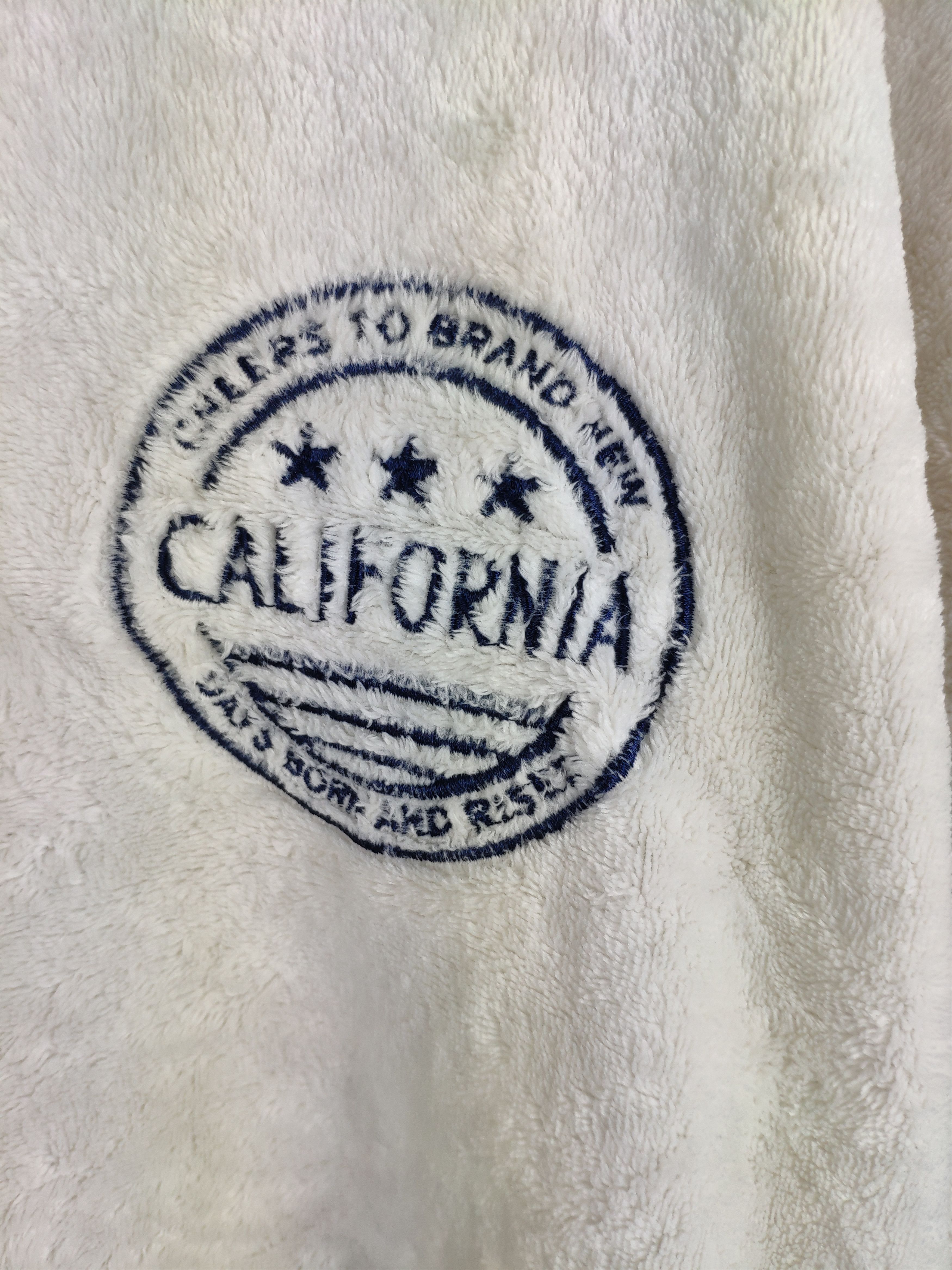 Vintage Vintage California Sweatshirt Fleece Crewneck Size US L / EU 52-54 / 3 - 5 Thumbnail