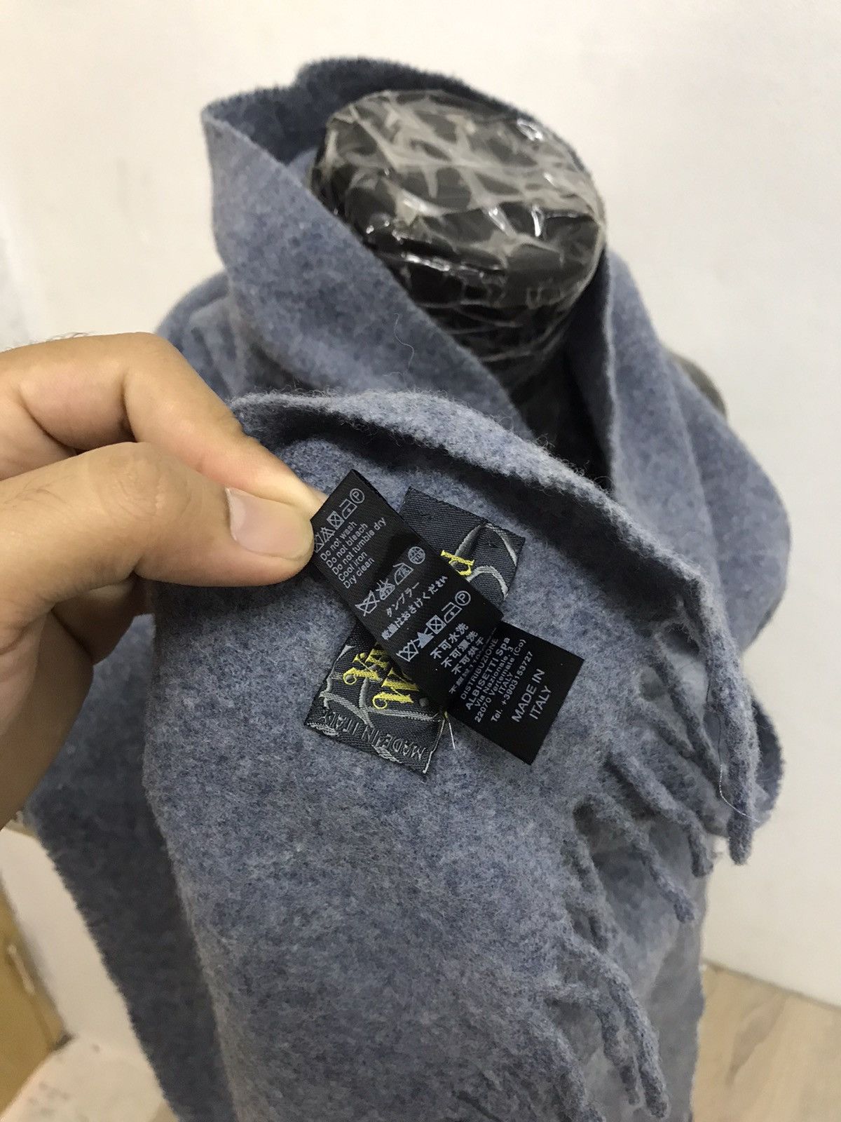 Vivienne Westwood Vintage Vivienne Westwoods Lanawool Scarf/Mafla Size ONE SIZE - 5 Thumbnail