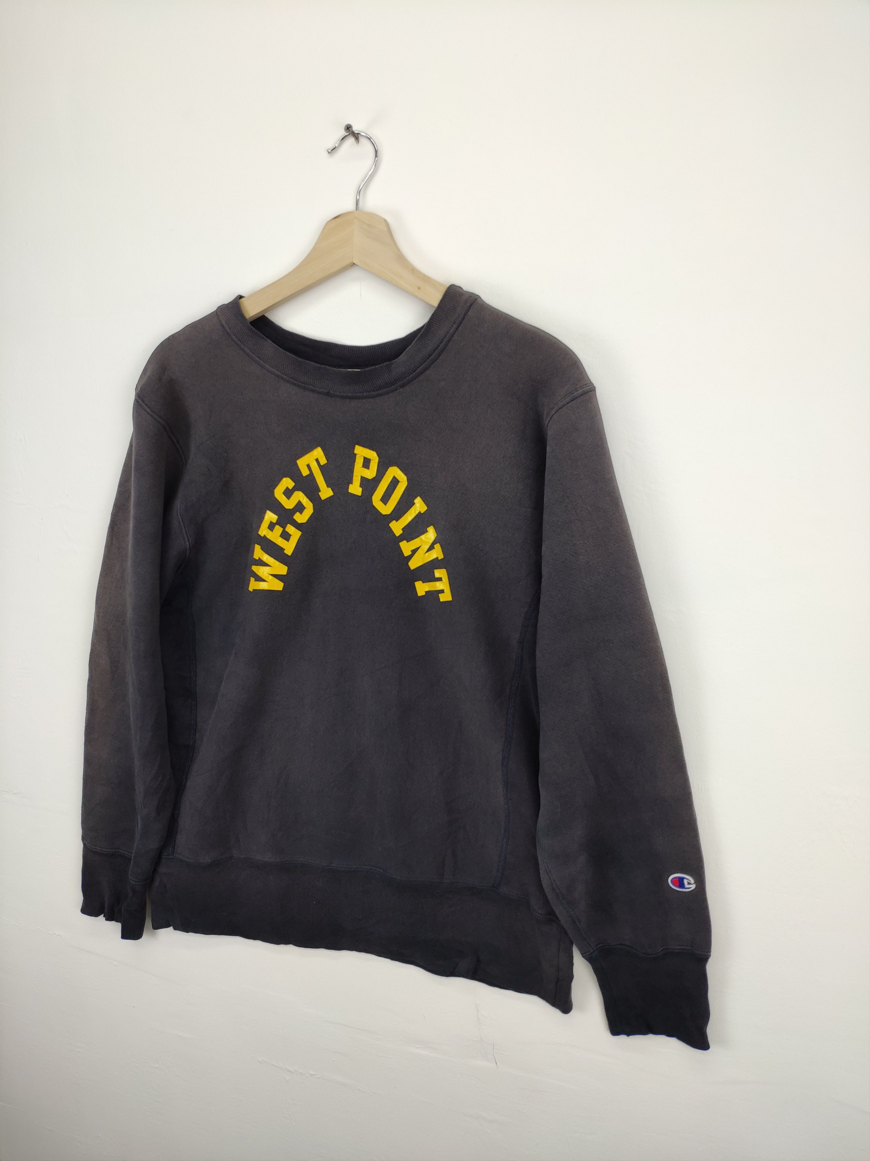 Champion × Vintage Vintage 90s Champion Sweatshirt West Point Sun Faded Size US M / EU 48-50 / 2 - 2 Thumbnail