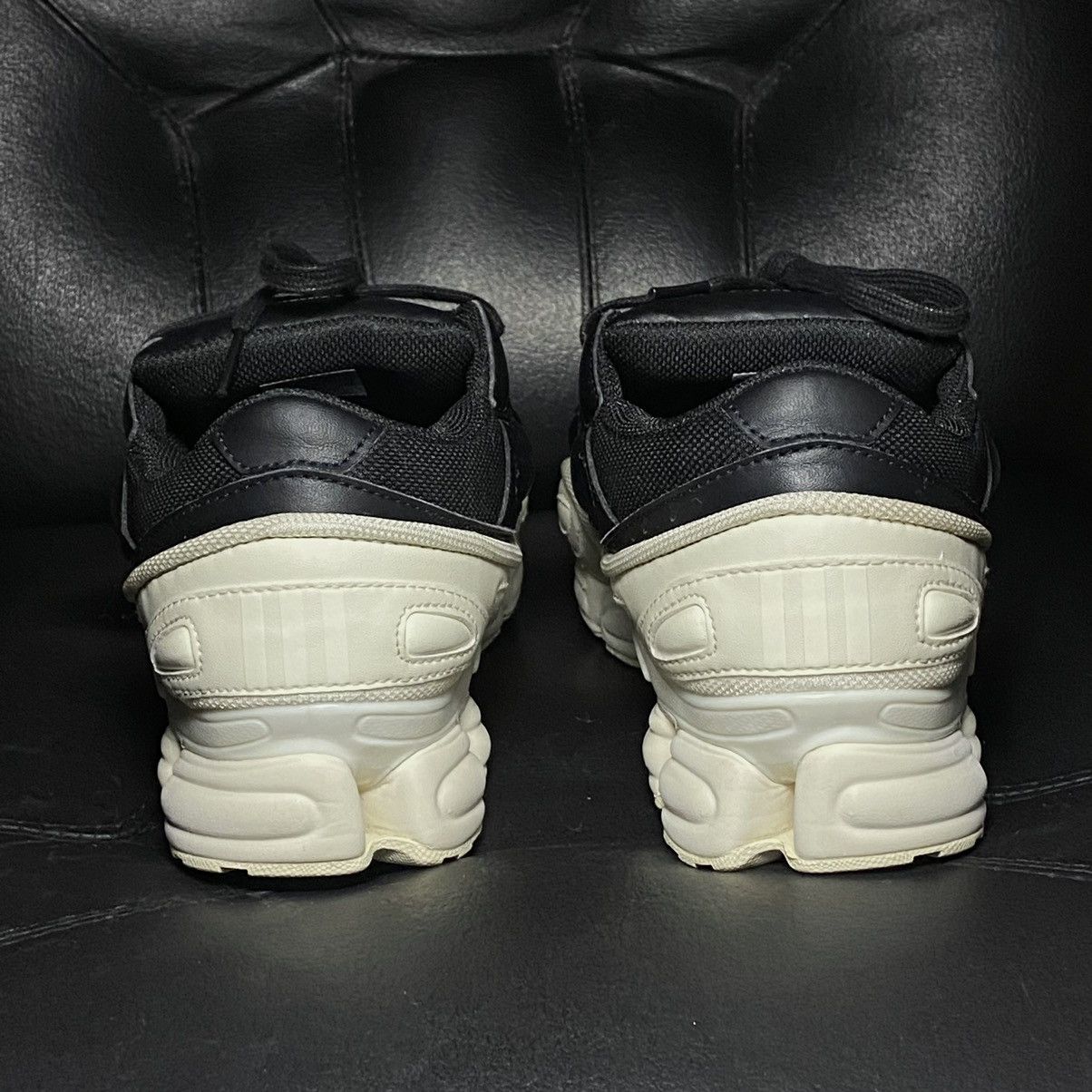 Adidas × Raf Simons Adidas Raf simons ozweego cream white FW18 Size US 8.5 / EU 41-42 - 2 Thumbnail