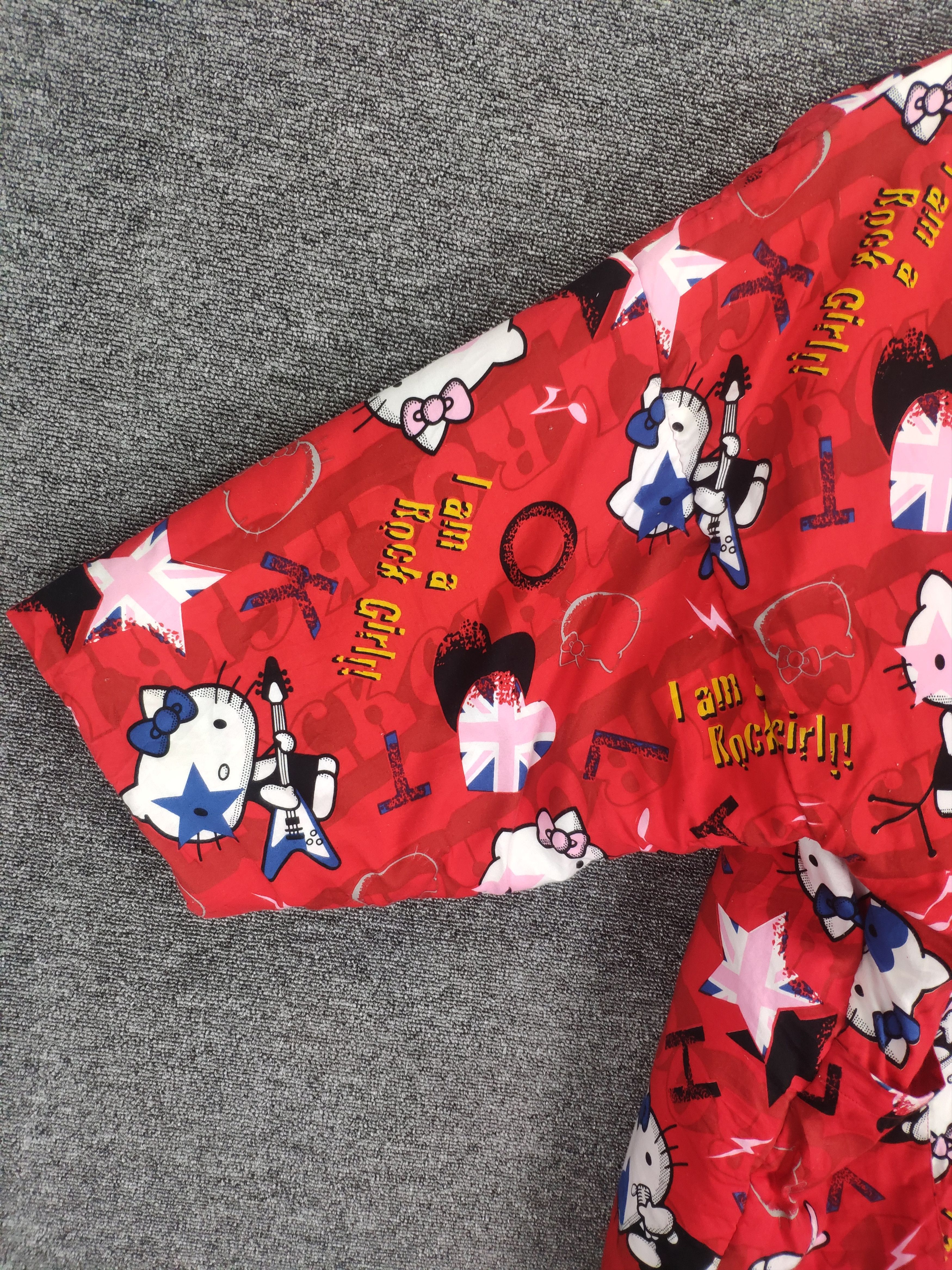 Anime × Japanese Brand × Vintage Steals 💥 Hello Kitty Cardigan Kimono Fullprint Size US L / EU 52-54 / 3 - 10 Thumbnail