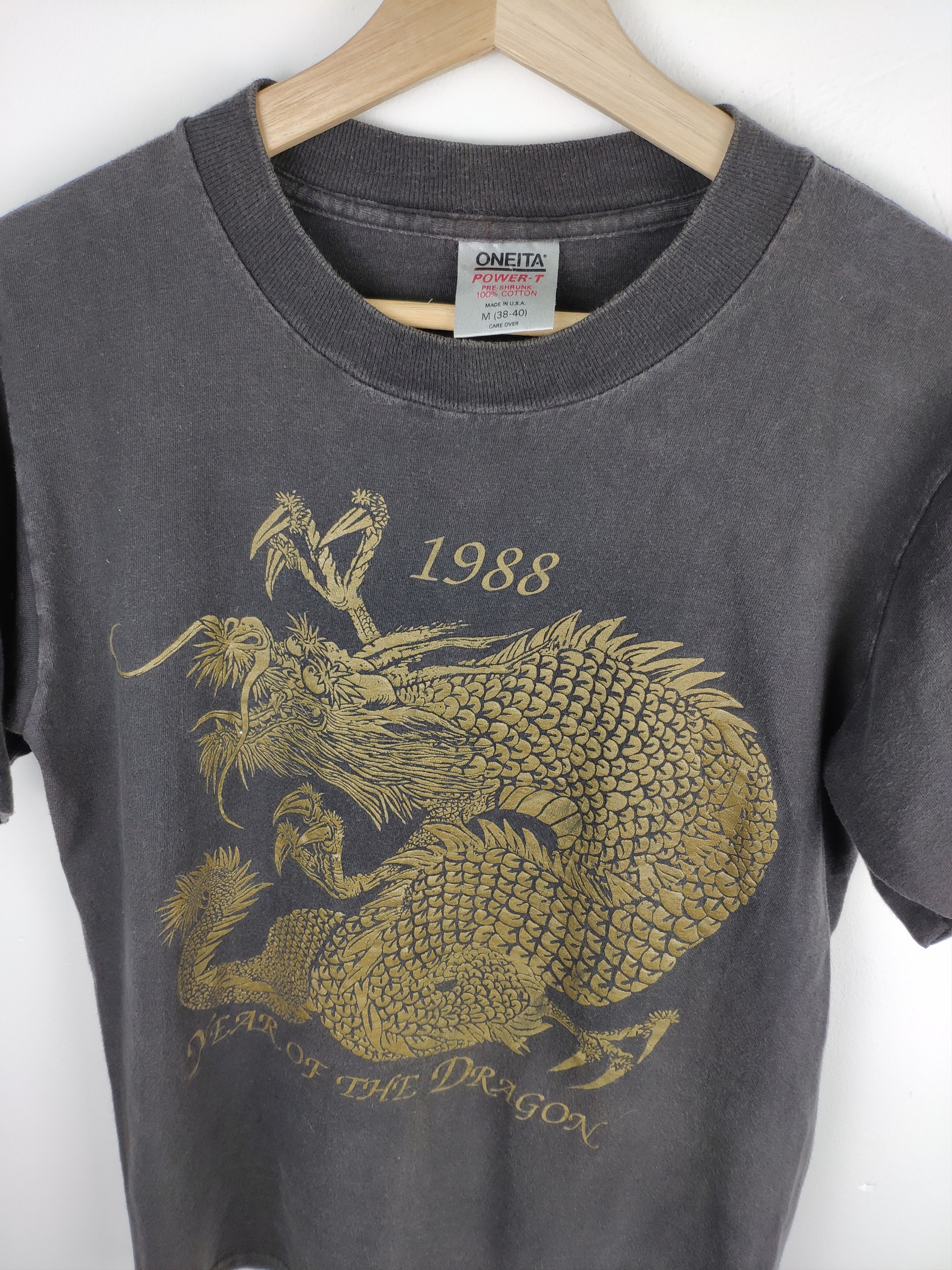 Japanese Brand 🇯🇵 Vintage 1980S Gold Dragon Tee Single Stich Size US M / EU 48-50 / 2 - 3 Thumbnail