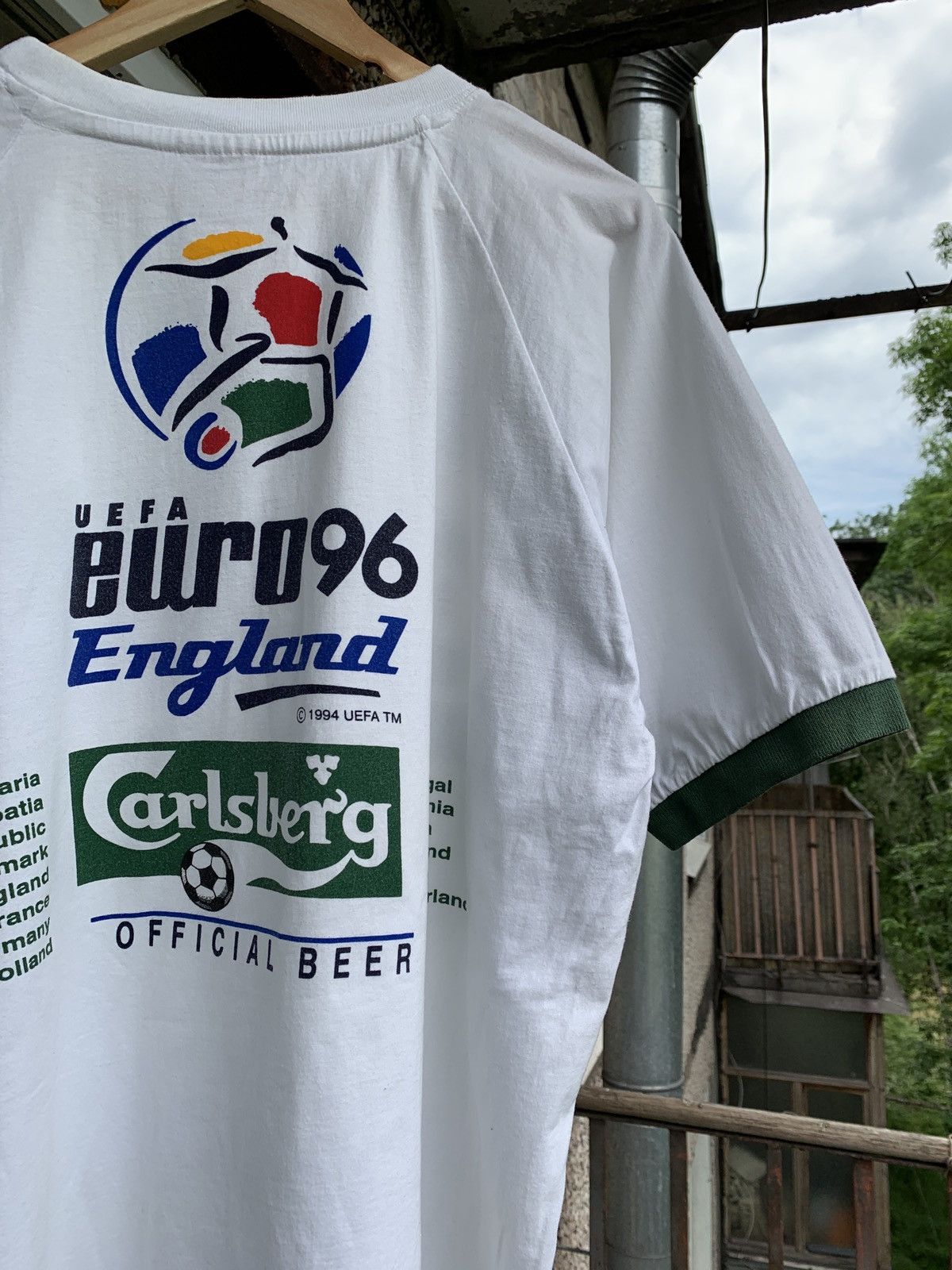 UEFA 1994 Vintage Carlsberg UEFA Euro England 96 T-Shirt Size US XL / EU 56 / 4 - 12 Thumbnail