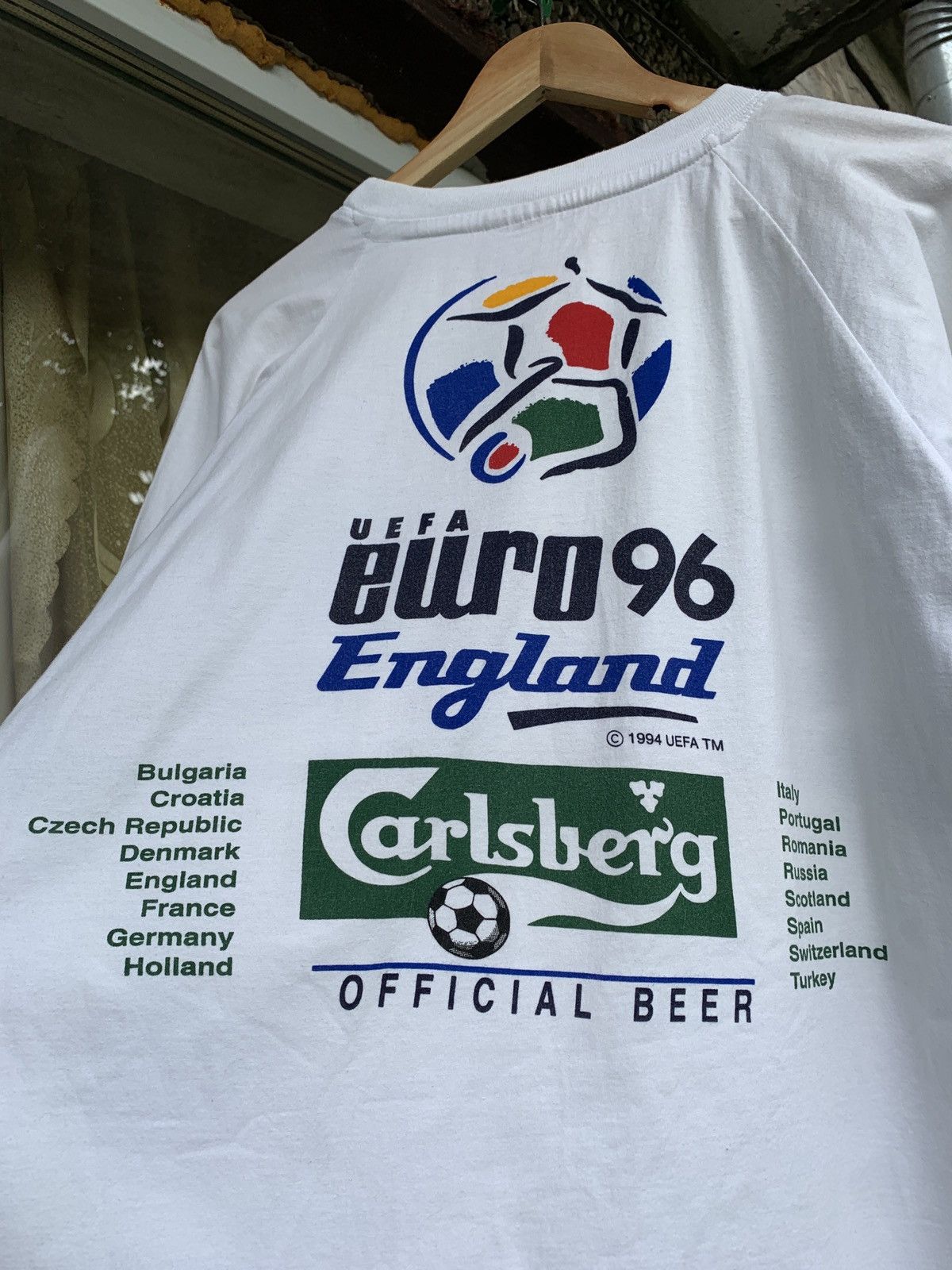 UEFA 1994 Vintage Carlsberg UEFA Euro England 96 T-Shirt Size US XL / EU 56 / 4 - 13 Thumbnail
