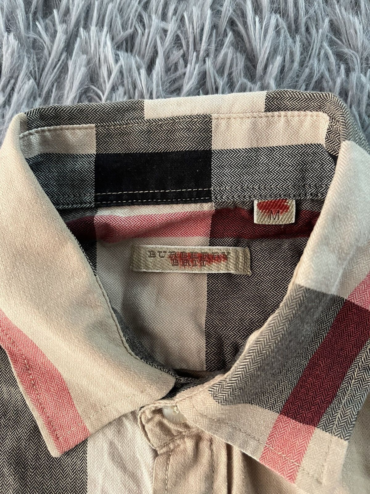 Burberry Burberry Brit iconic check tartan shirt Size M / US 6-8 / IT 42-44 - 2 Thumbnail