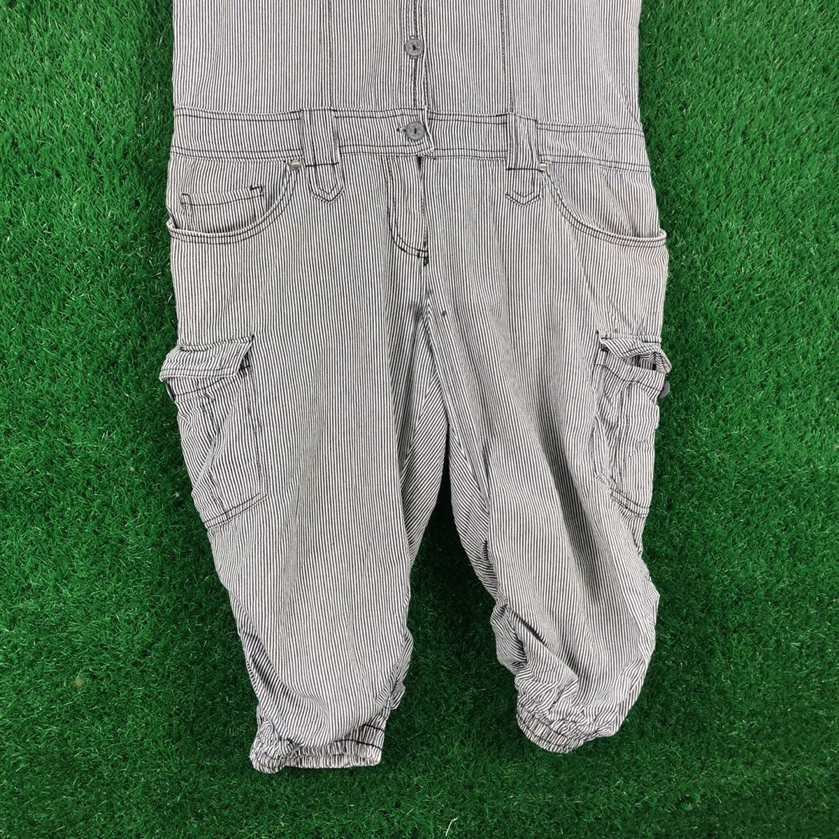 Japanese Brand Hickory Stripe Shortsleeve Coverall Quarter Pants Size US 34 / EU 50 - 2 Thumbnail