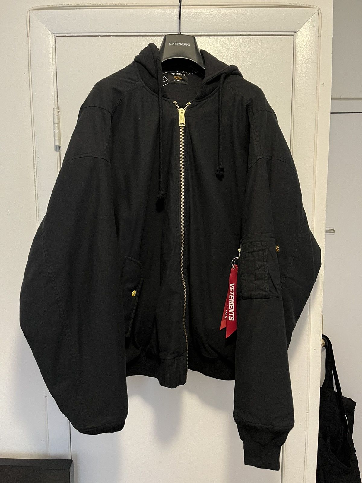 Alpha Industries × Vetements Demna Era SS18 Oversized Padded Emoji Reversible Bomber Size US M / EU 48-50 / 2 - 1 Thumbnail