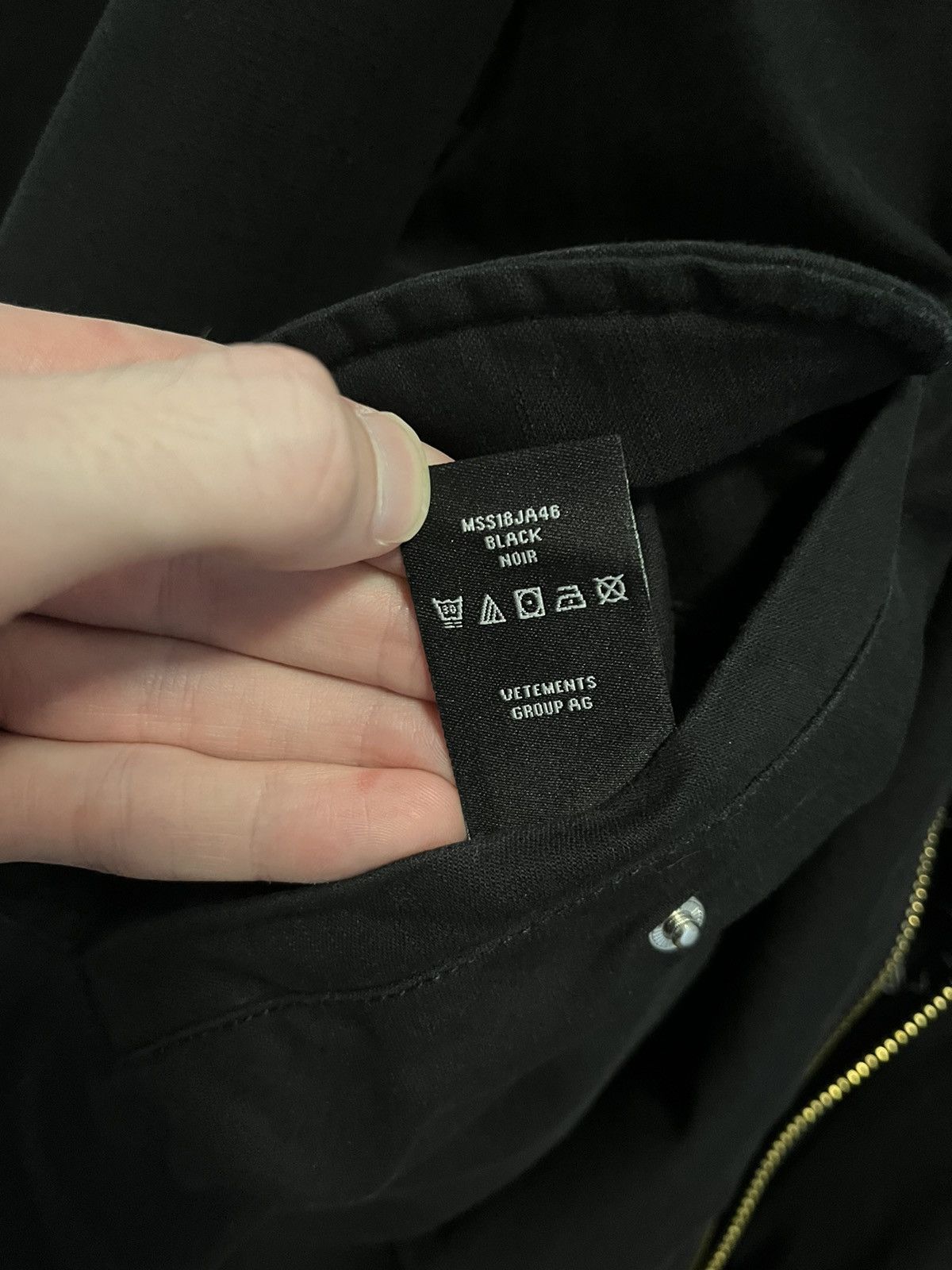 Alpha Industries × Vetements Demna Era SS18 Oversized Padded Emoji Reversible Bomber Size US M / EU 48-50 / 2 - 14 Thumbnail