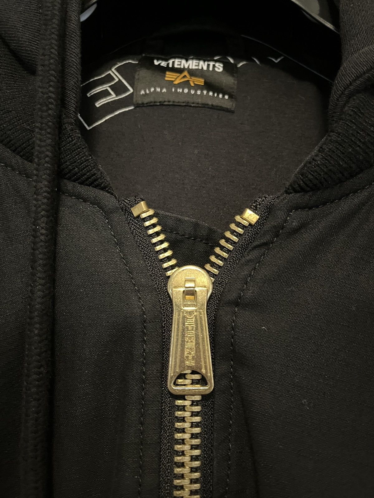 Alpha Industries × Vetements Demna Era SS18 Oversized Padded Emoji Reversible Bomber Size US M / EU 48-50 / 2 - 7 Thumbnail