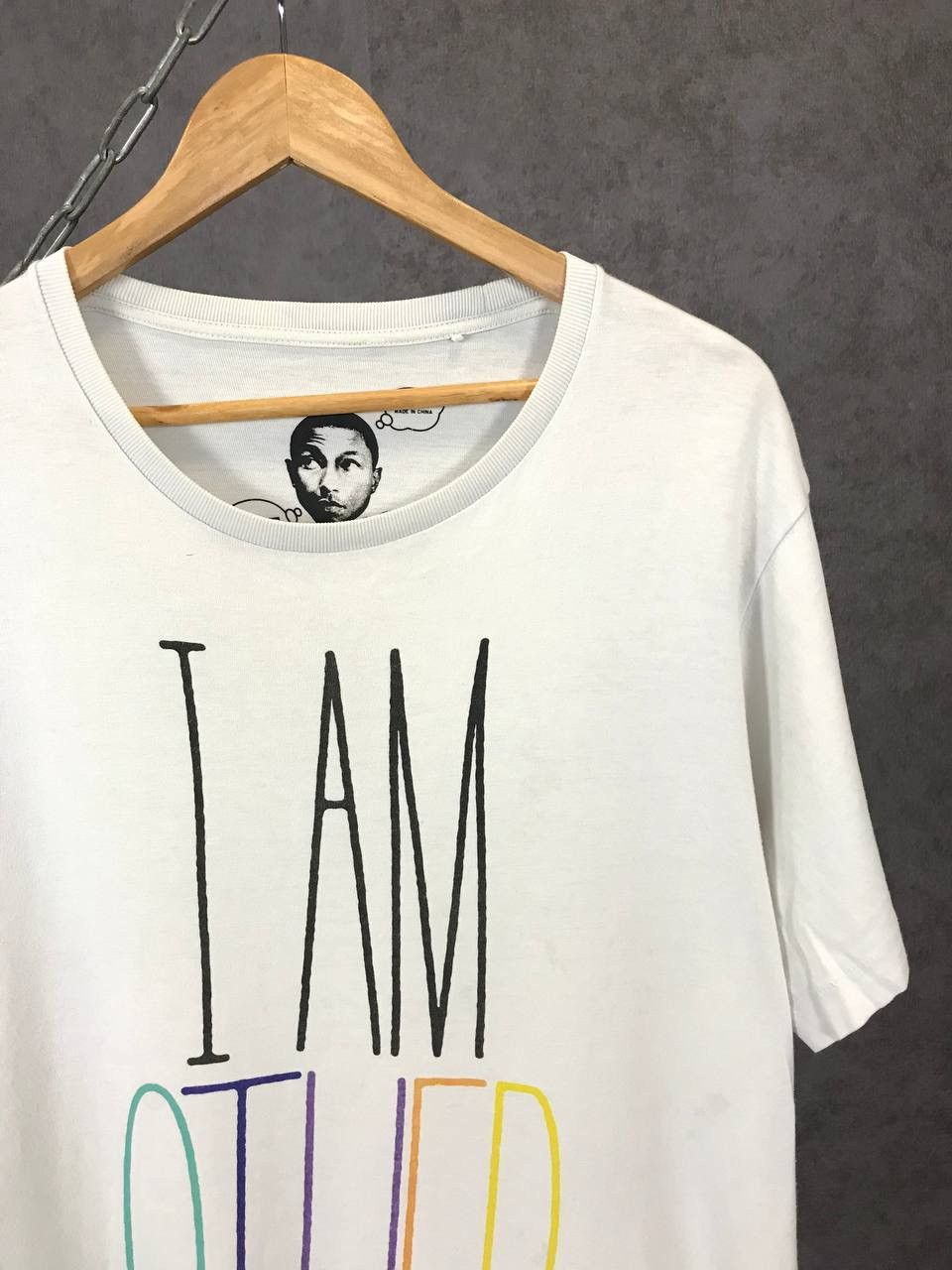 Designer Pharrell Williams x Uniqlo designer tee Size US L / EU 52-54 / 3 - 2 Thumbnail
