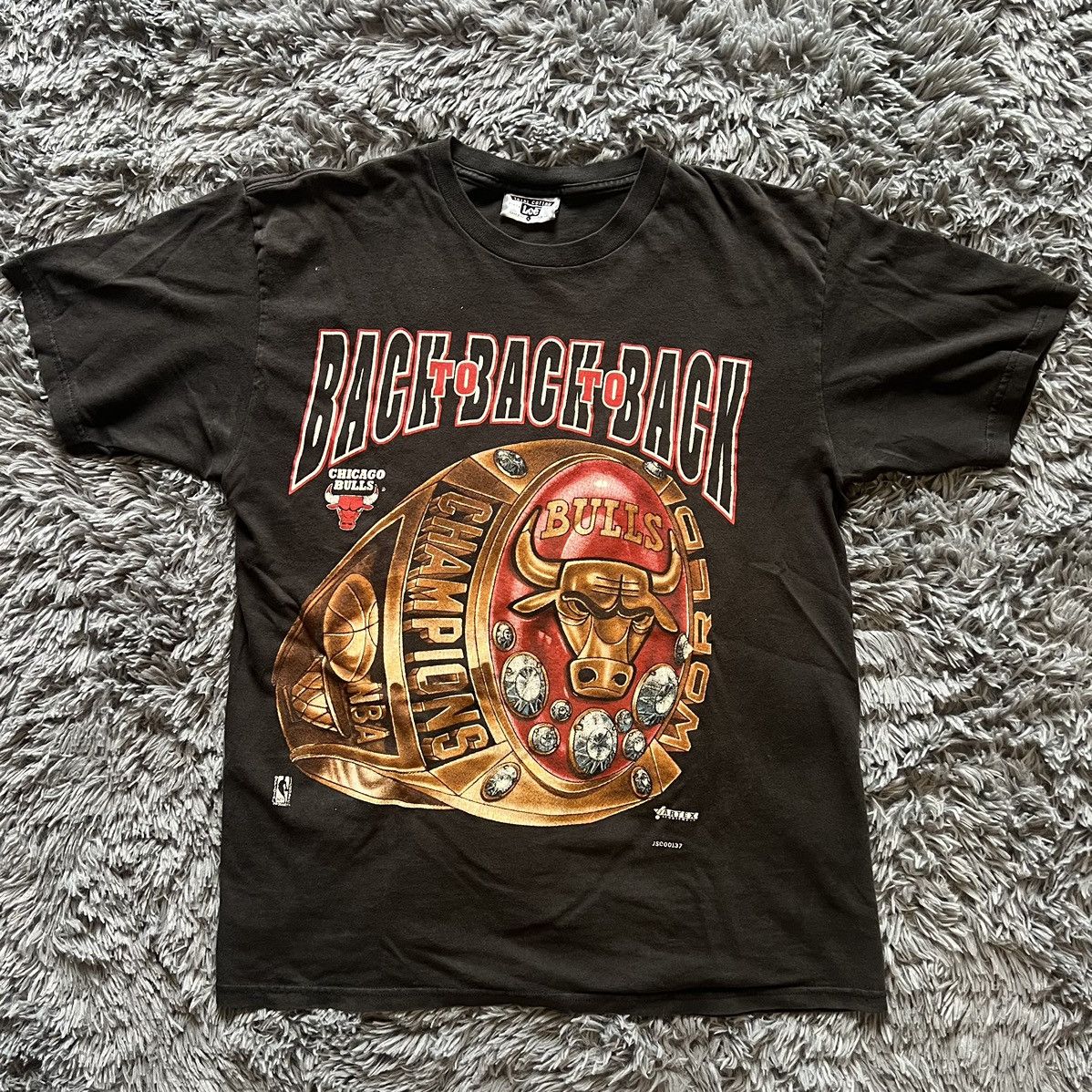 Sale chicago bulls 3 peat shirt Online Sale VINTAGE 1993 CHICAGO