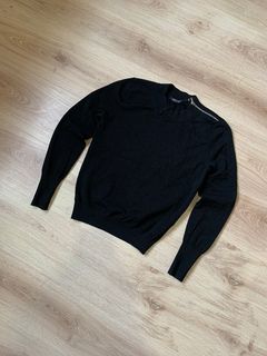 Louis Vuitton Uniforms - Staff Sweater