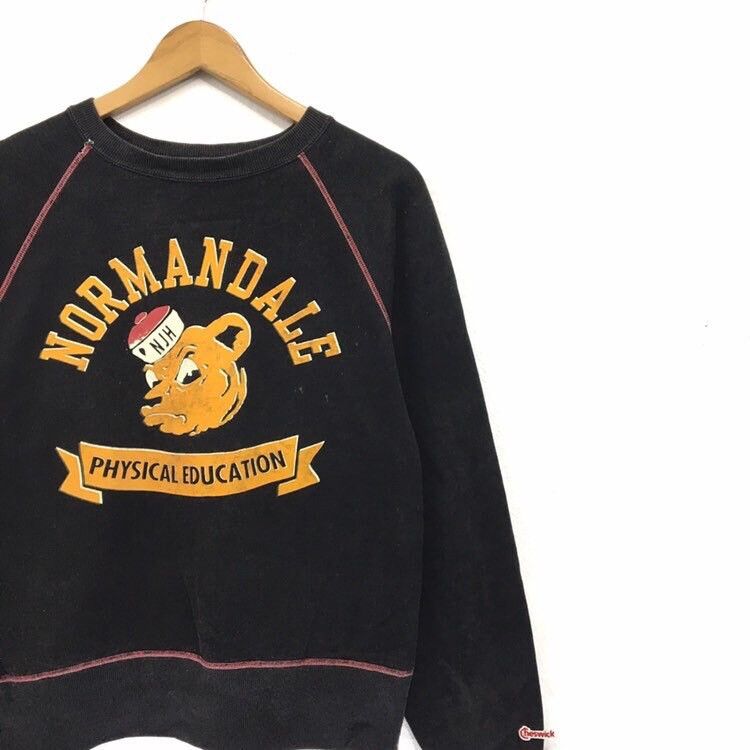 Toyo Enterprises Vintage 90s Cheswick Normandale College Sweatshirt Size US S / EU 44-46 / 1 - 5 Thumbnail