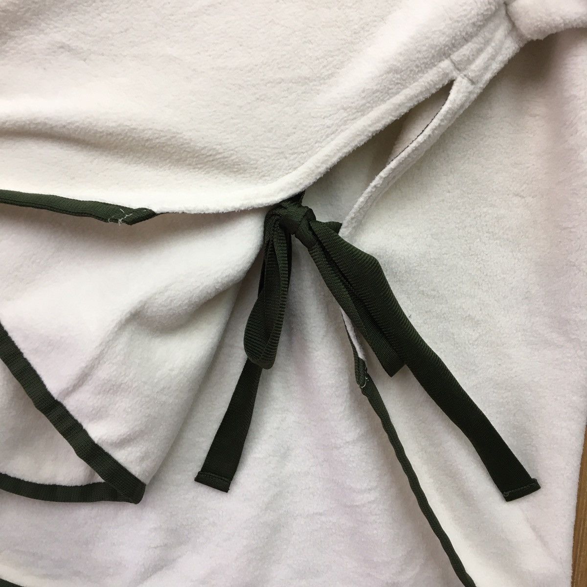 Japanese Brand × Uniqlo × White Mountaineering WHITE MOUNTAINEERING Uniqlo Fleece Size L / US 10 / IT 46 - 9 Thumbnail