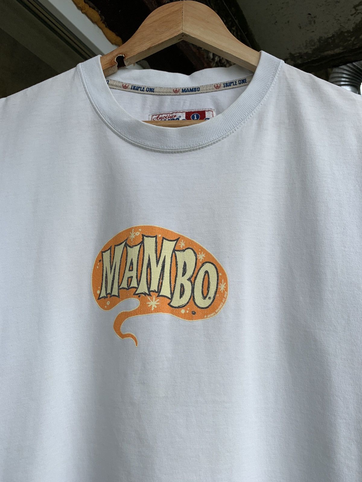 Mambo 2002 Vintage Mambo Rockin Jelly Bean Art T-Shirt Size US L / EU 52-54 / 3 - 9 Thumbnail