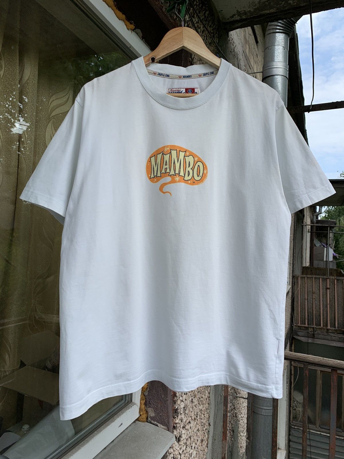 Mambo 2002 Vintage Mambo Rockin Jelly Bean Art T-Shirt Size US L / EU 52-54 / 3 - 3 Thumbnail