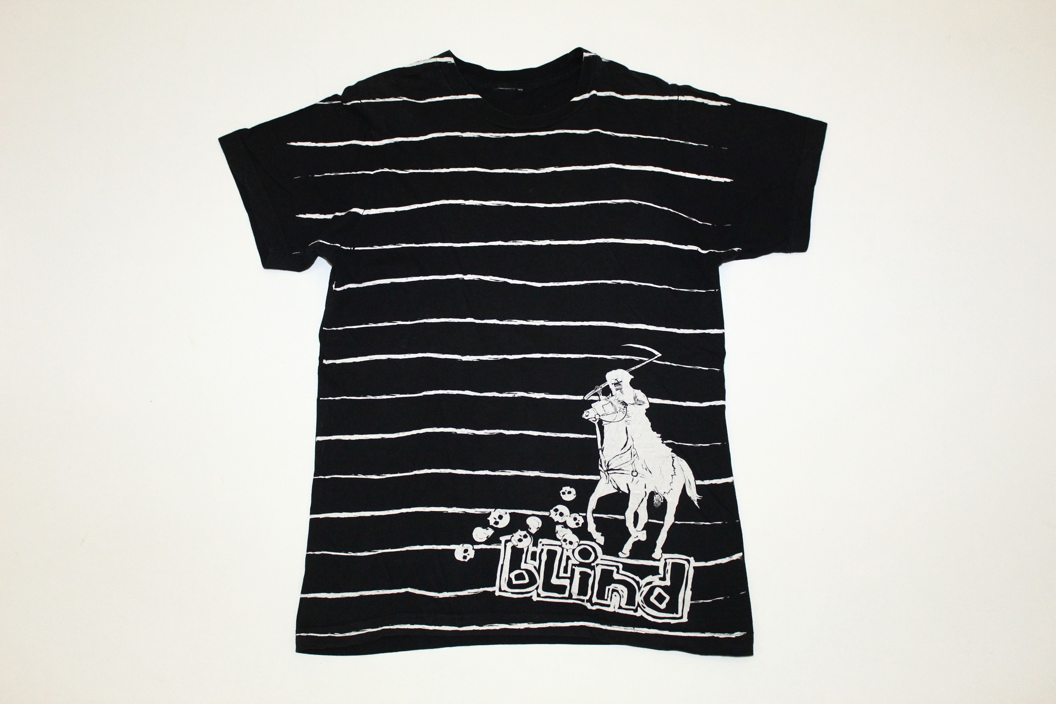 Hook-Ups 90s Vintage Blind Skateboards Reaper Logo Striped T-shirt Size US S / EU 44-46 / 1 - 1 Thumbnail