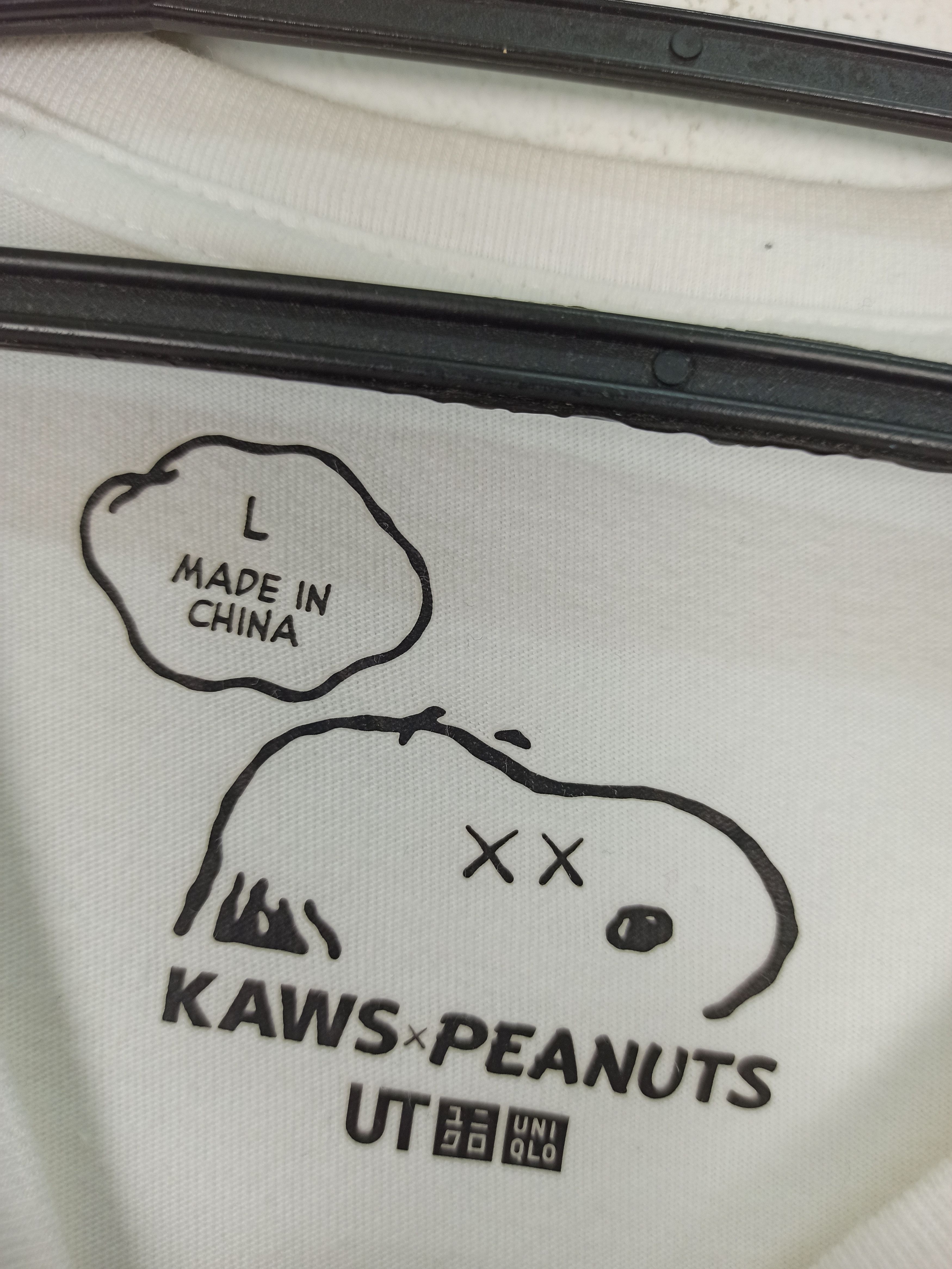Kaws × Uniqlo 🔥Rare🔥 Joe Kaws X Peanuts Tee by Uniqlo (c41) Size US L / EU 52-54 / 3 - 5 Thumbnail