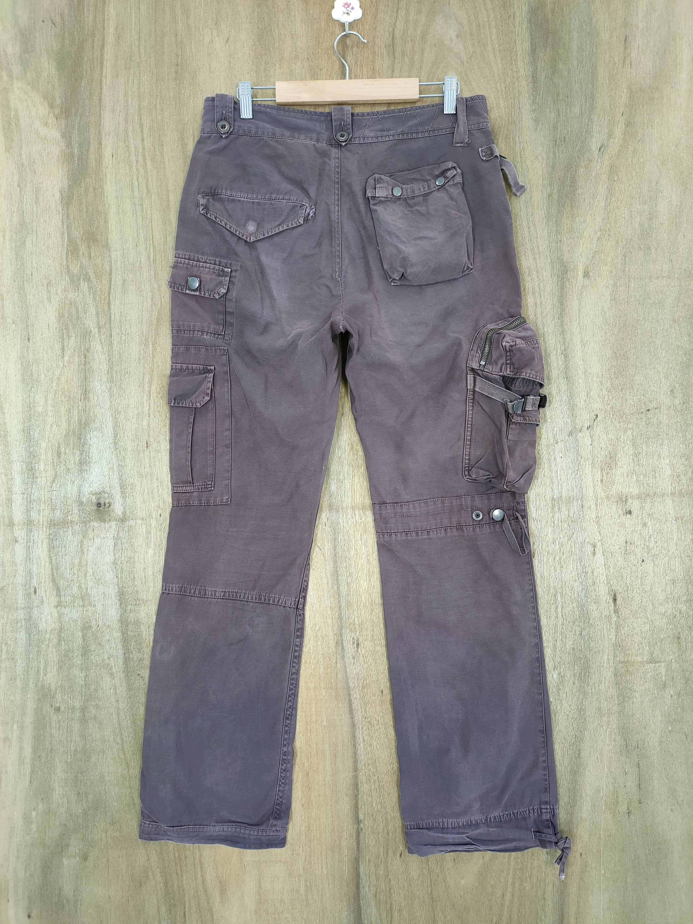 Japanese Brand VINTAGE AUDIENCE FADED BROWN BONDAGE PARACHUTE CARGO PANTS Size US 32 / EU 48 - 8 Thumbnail