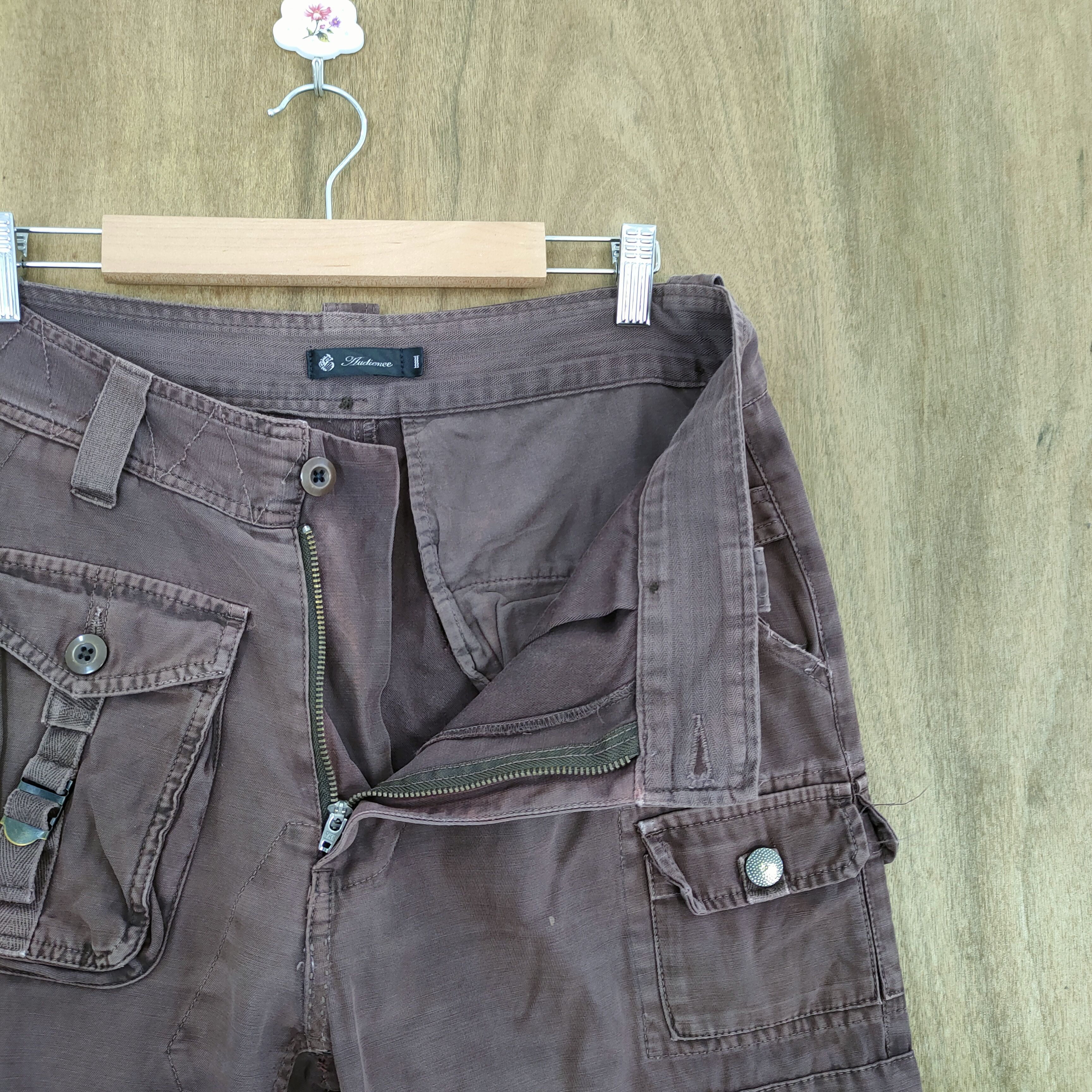Japanese Brand VINTAGE AUDIENCE FADED BROWN BONDAGE PARACHUTE CARGO PANTS Size US 32 / EU 48 - 11 Thumbnail