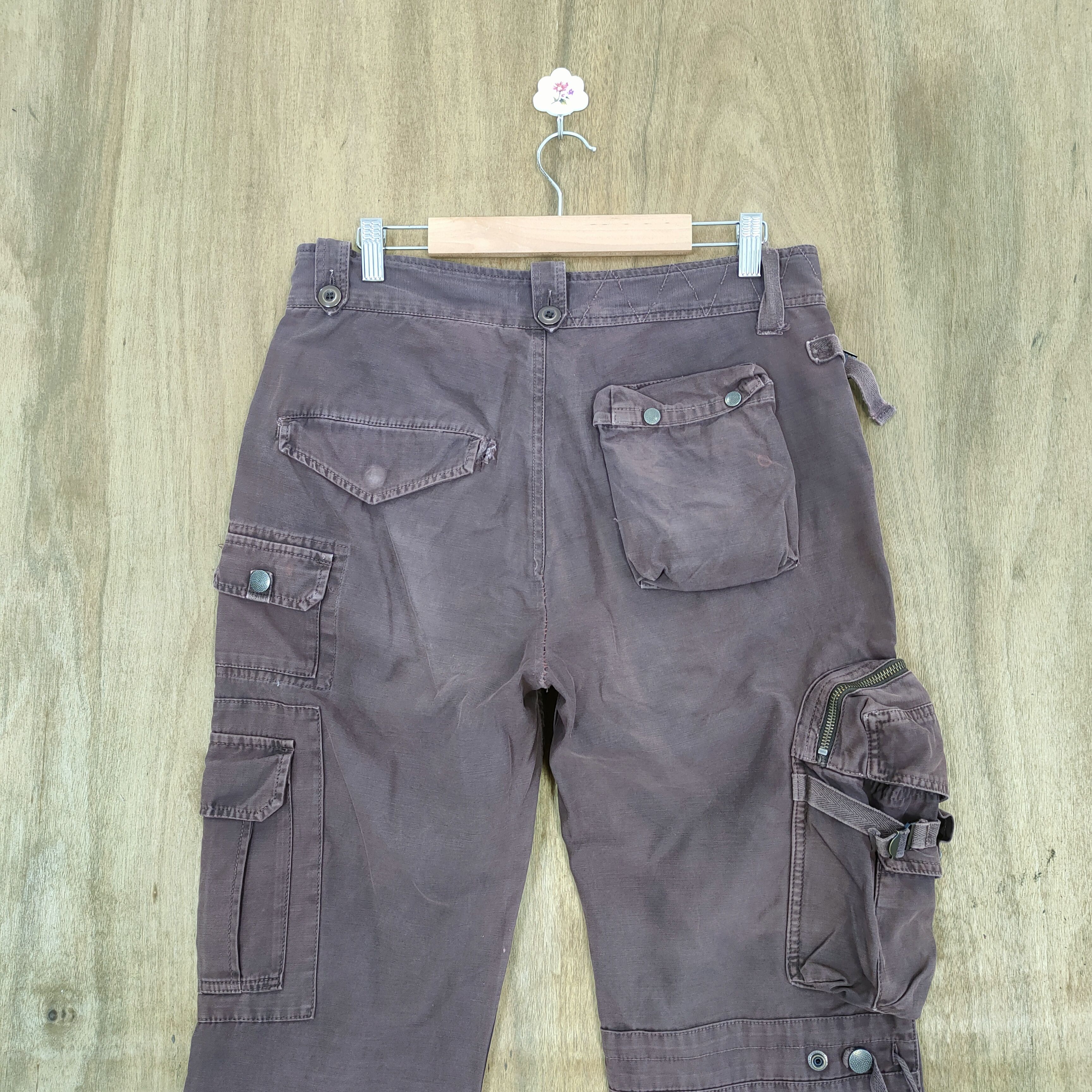 Japanese Brand VINTAGE AUDIENCE FADED BROWN BONDAGE PARACHUTE CARGO PANTS Size US 32 / EU 48 - 9 Thumbnail