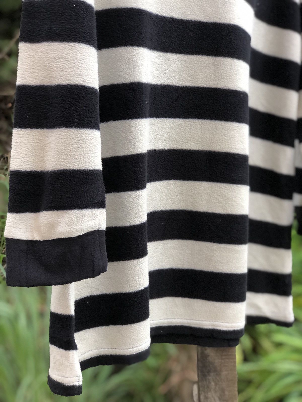 Japanese Brand Long Sleeve Striped Black & White Fleece Tee Size M / US 6-8 / IT 42-44 - 3 Thumbnail