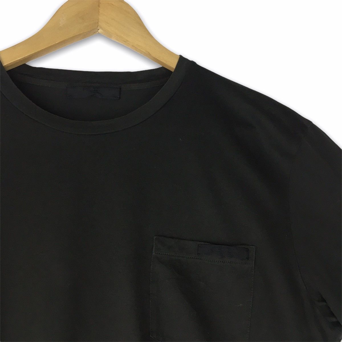 Prada Pick!! OG PRADA Pocket Tshirt Size US S / EU 44-46 / 1 - 3 Thumbnail