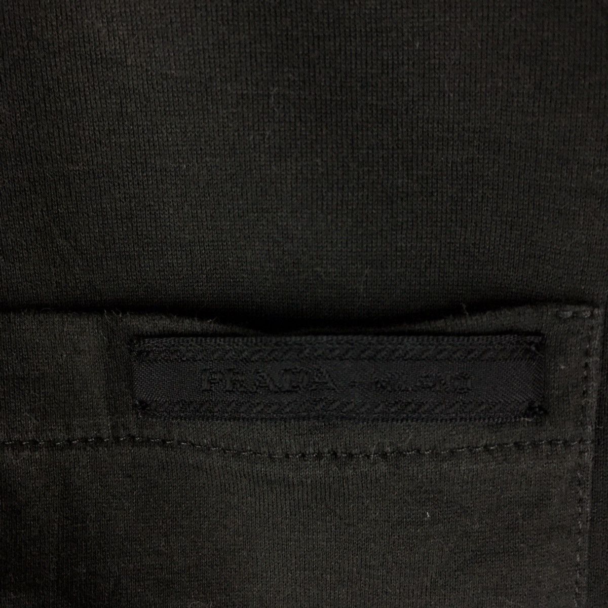 Prada Pick!! OG PRADA Pocket Tshirt Size US S / EU 44-46 / 1 - 4 Thumbnail