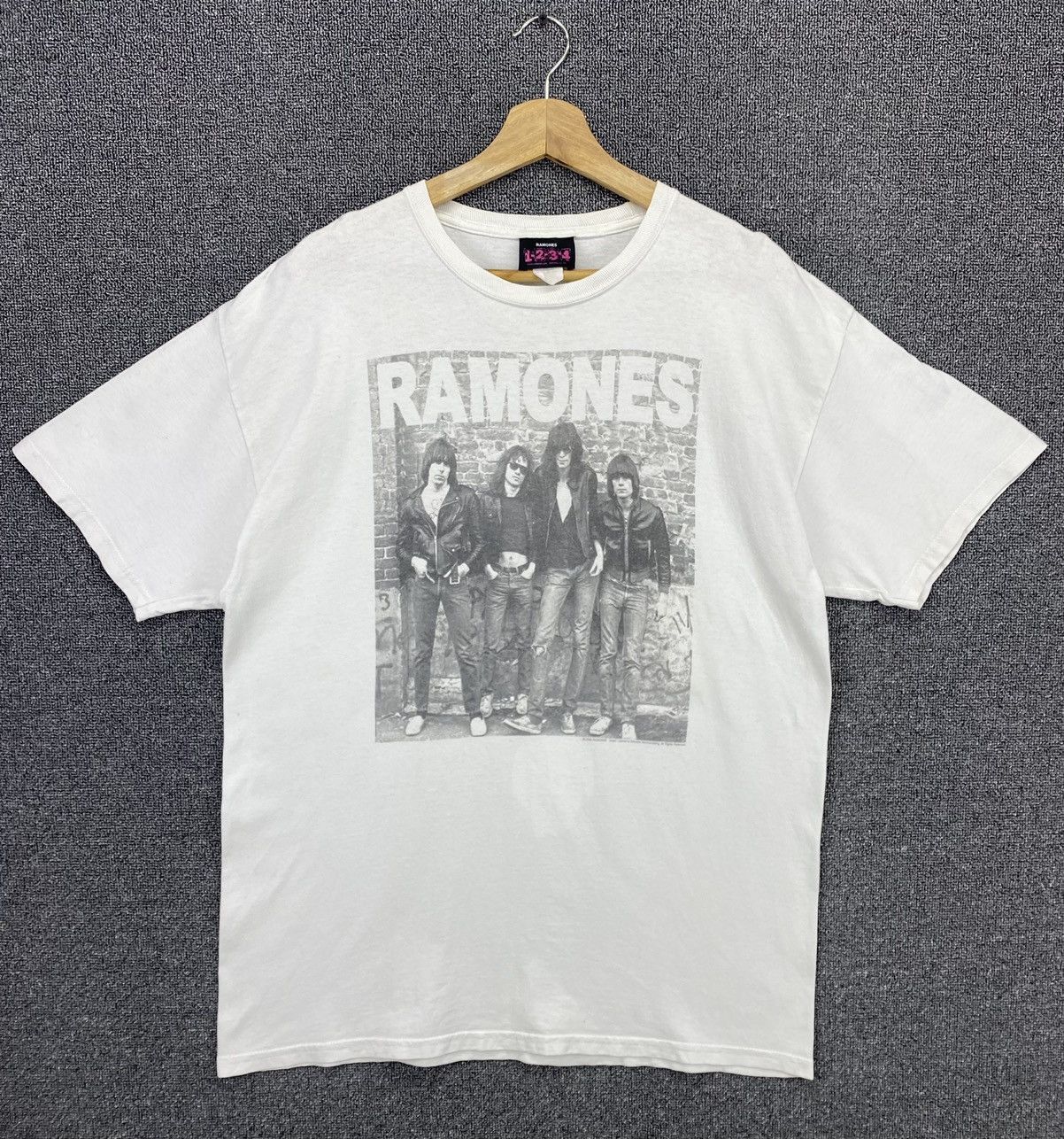 Band Tees Vintage Ramones Lineup Punk Rock Band Tees T Shirts Size US L / EU 52-54 / 3 - 1 Thumbnail